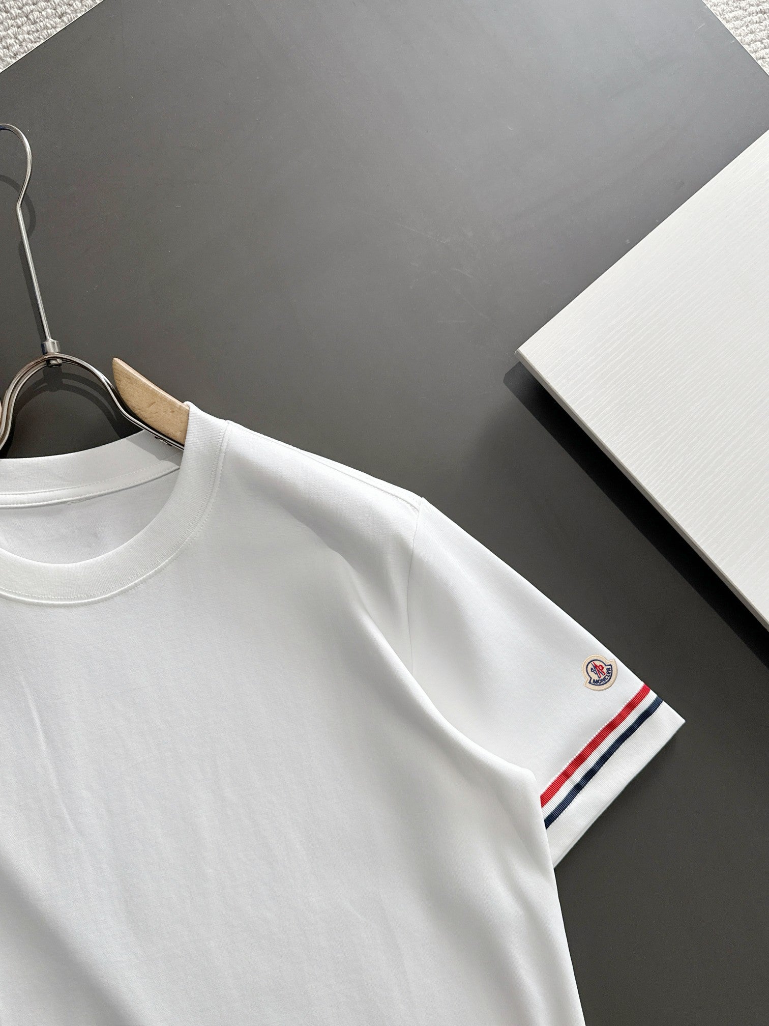 LuxluxHouse Best Quality Clothes T-shirt Moncler