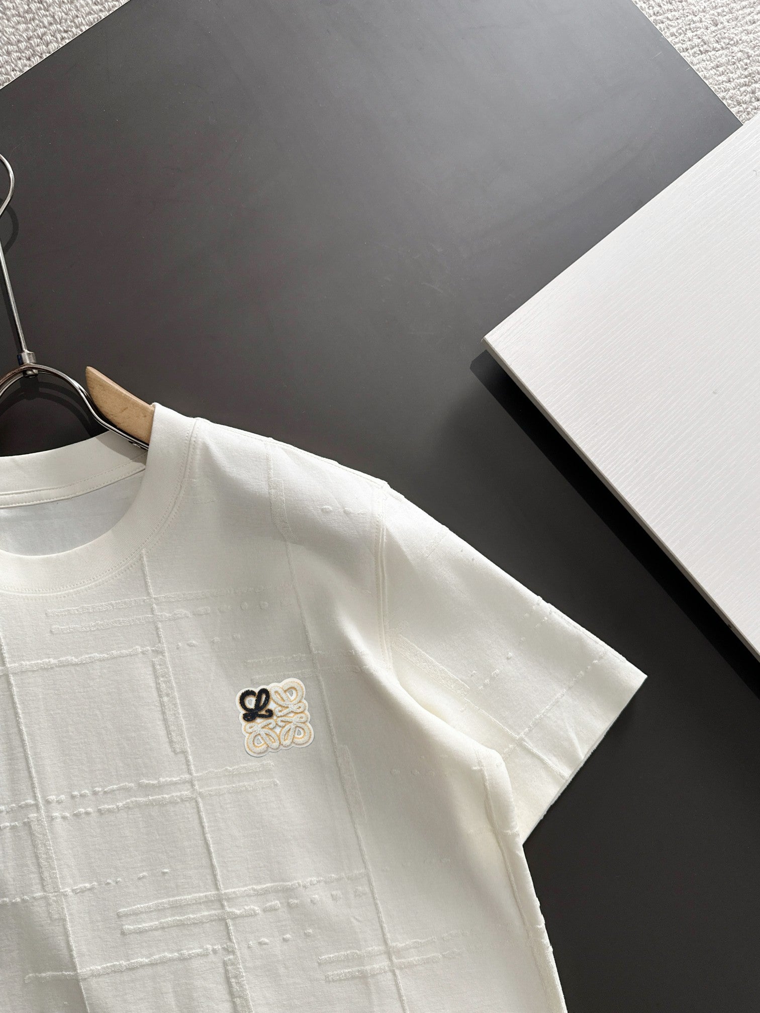 LuxluxHouse Best Quality Clothes T-shirt Loewe