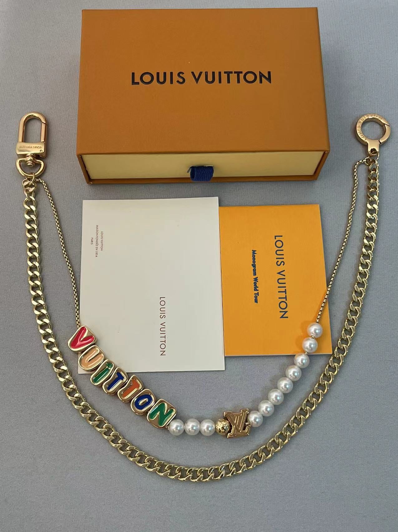 LuxluxHouse Best Quality Accessories Keychain Louis Vuitton