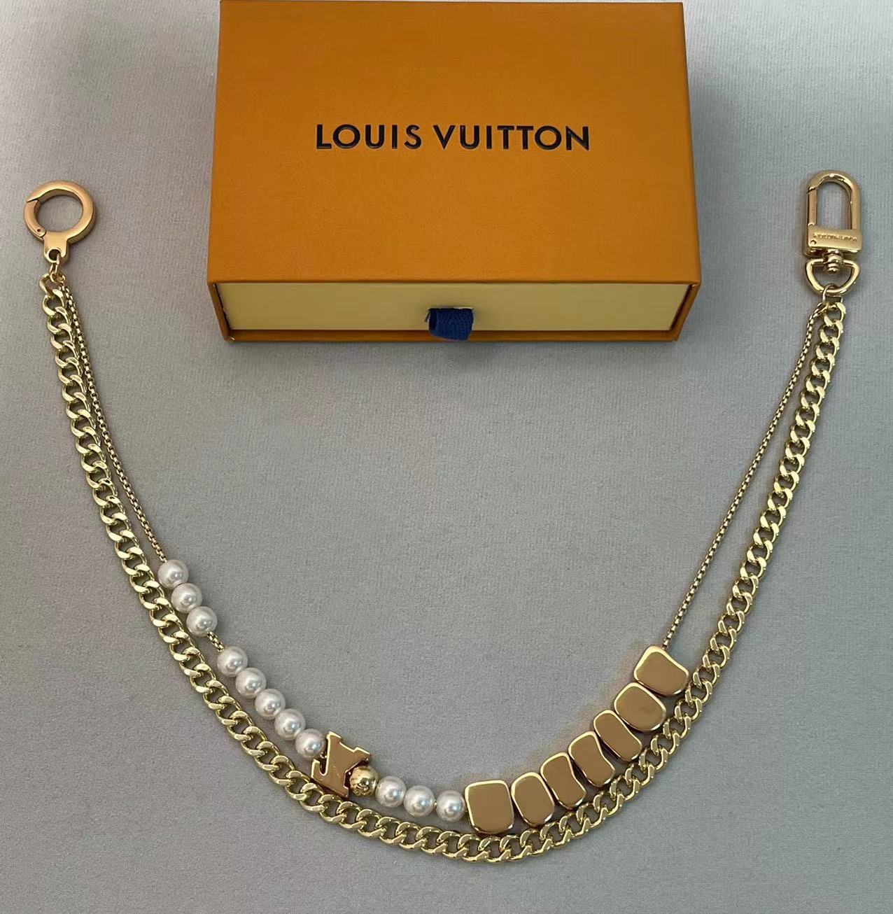 LuxluxHouse Best Quality Accessories Keychain Louis Vuitton