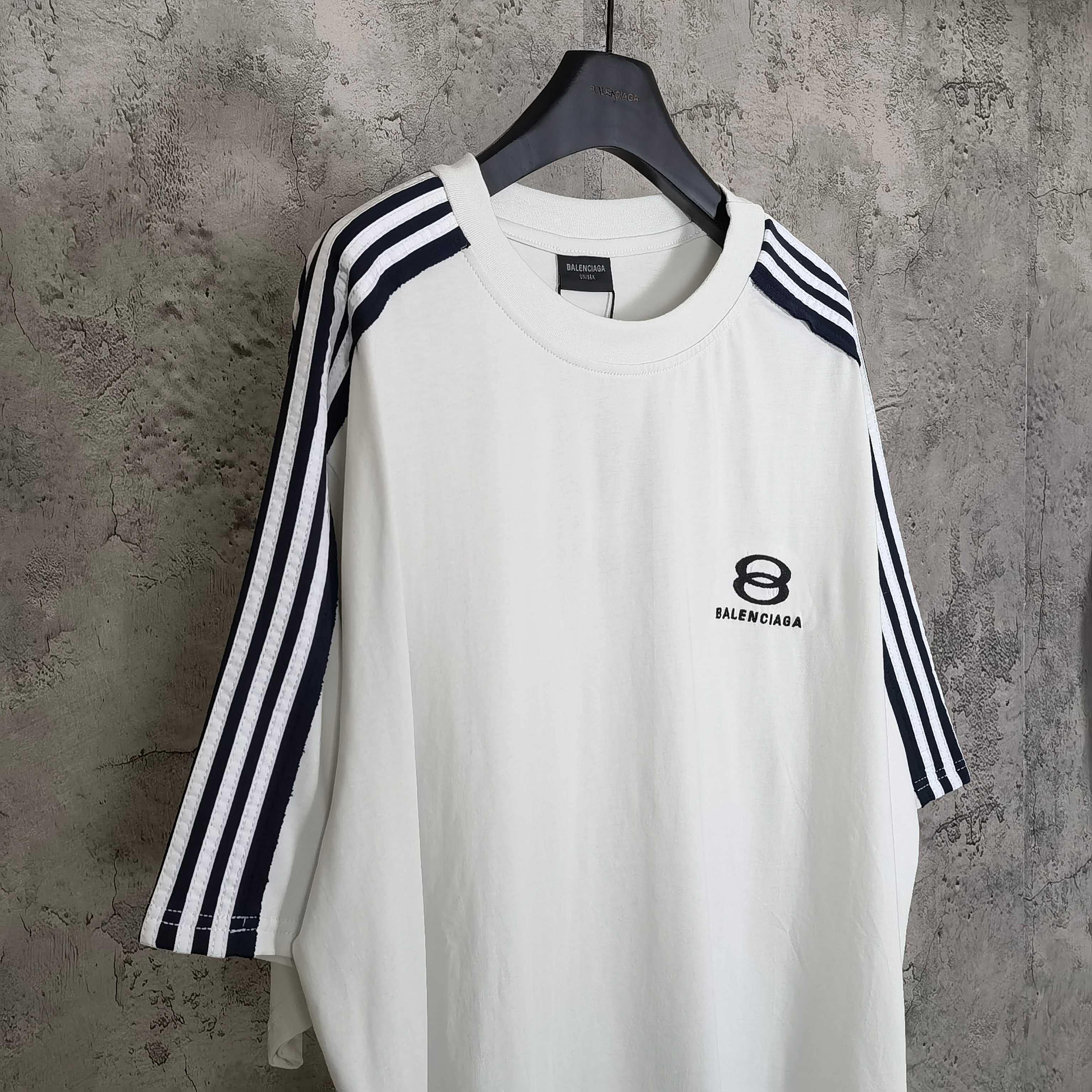 LuxluxHouse Best Quality Clothes Balenciaga T-shirt