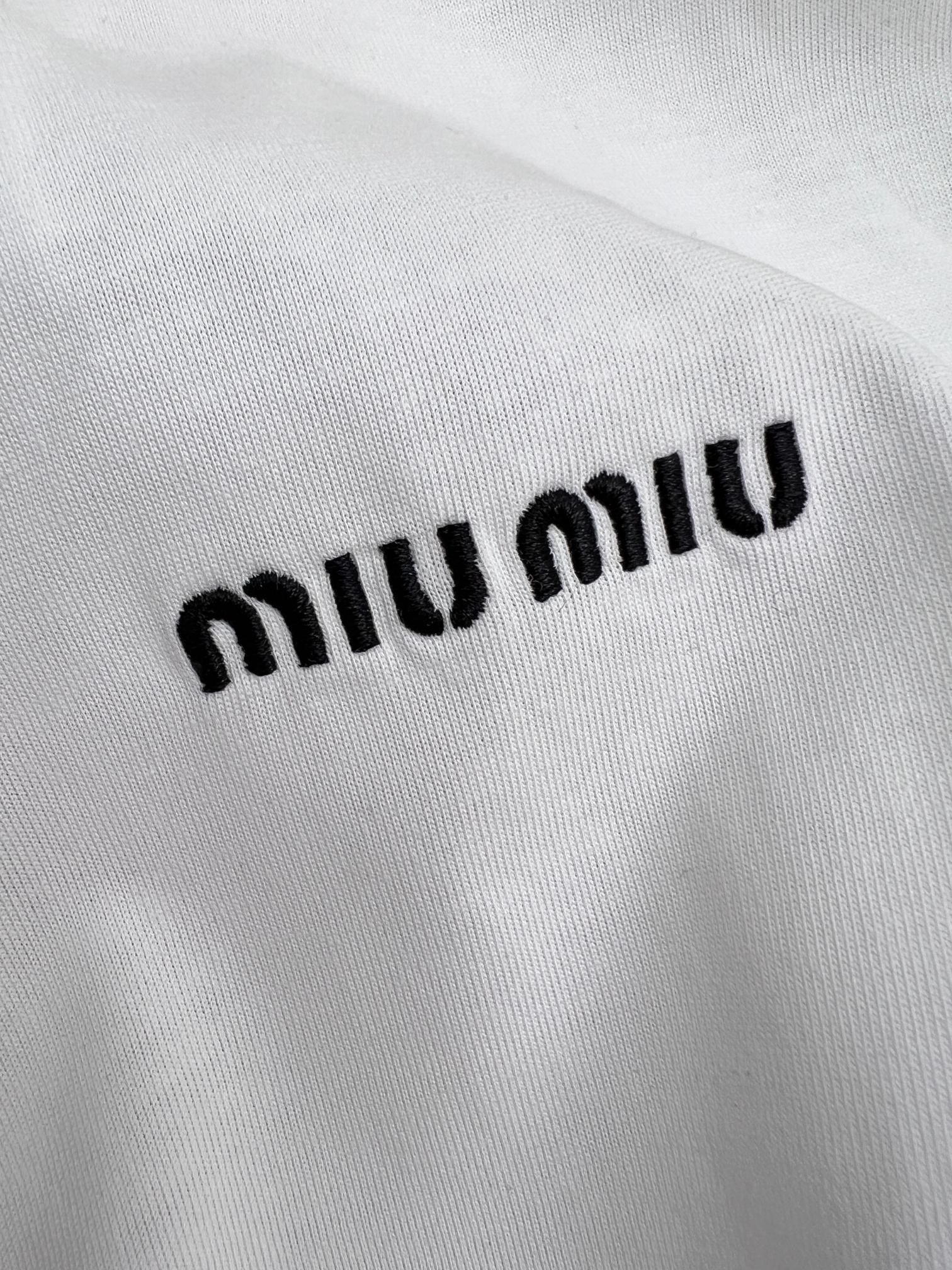 LuxluxHouse Best Quality Clothes Miu Miu T-shirt