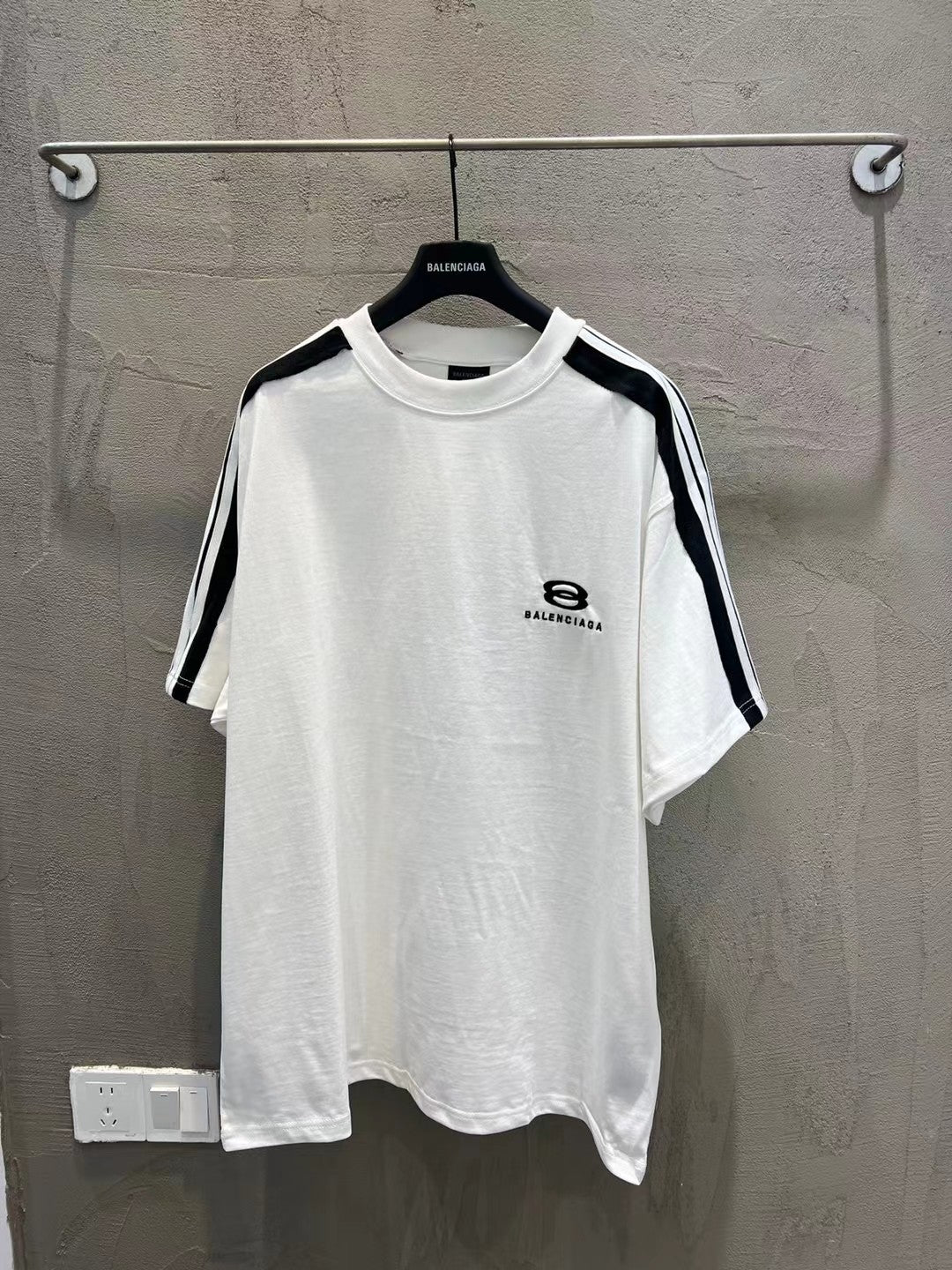 LuxluxHouse Best Quality Clothes Balenciaga T-shirt