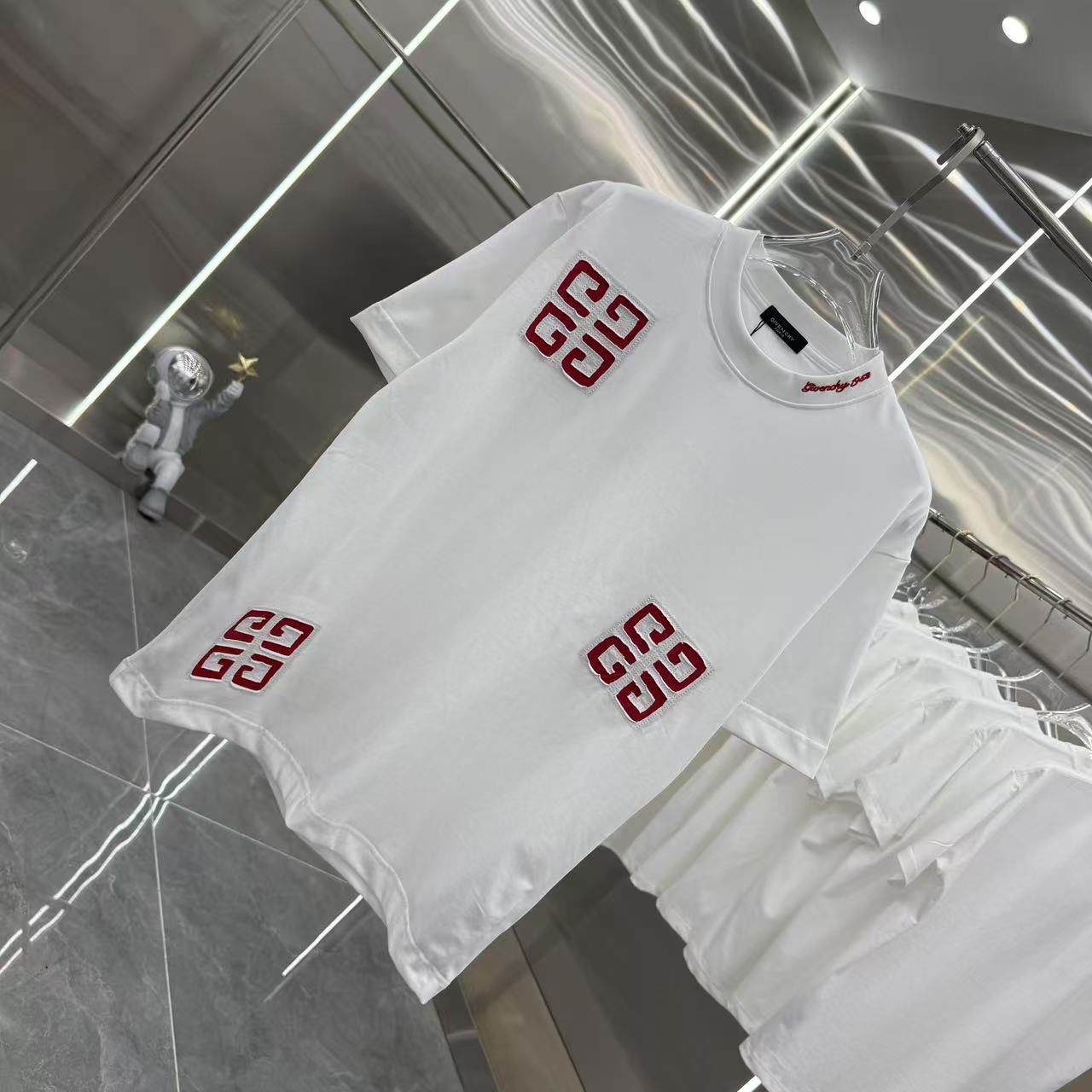 LuxluxHouse Best Quality Clothes Givenchy T-shirt