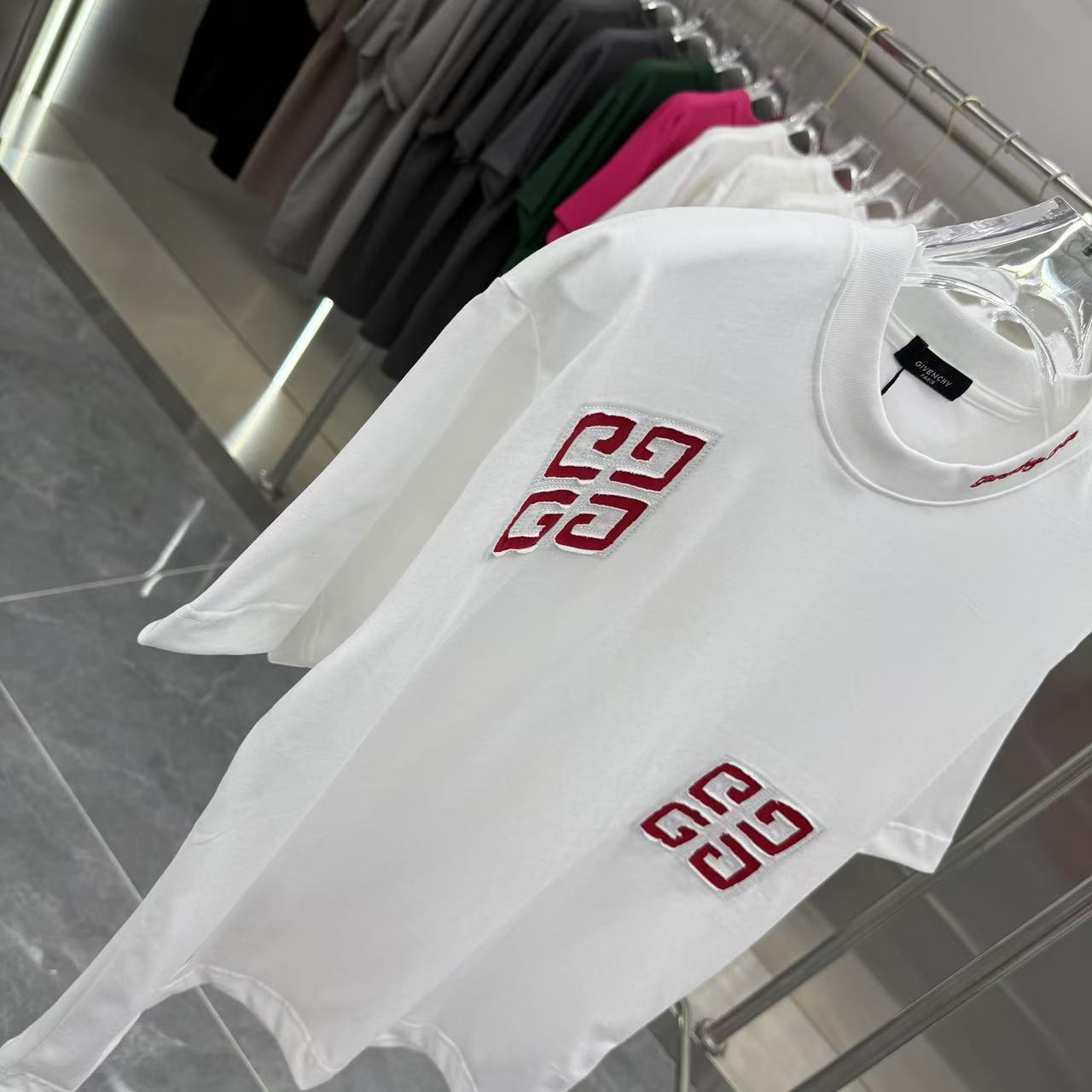 LuxluxHouse Best Quality Clothes Givenchy T-shirt