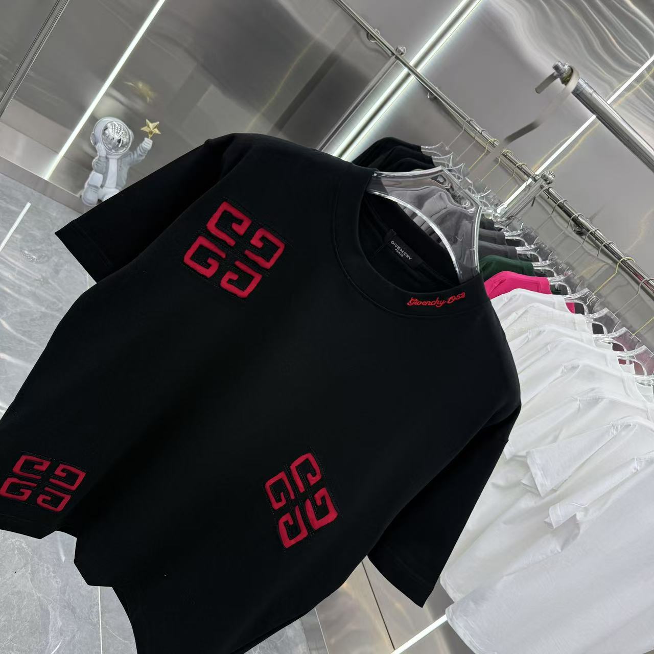 LuxluxHouse Best Quality Clothes Givenchy T-shirt
