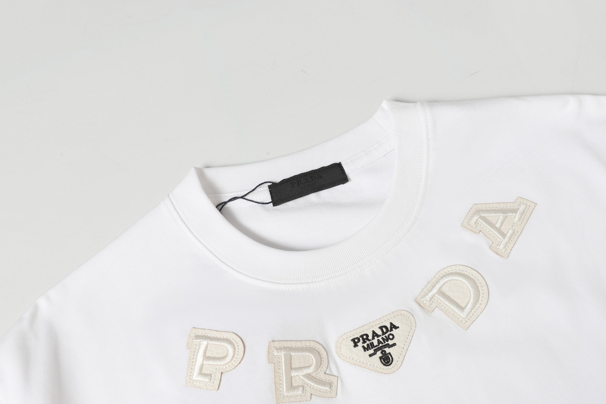 LuxluxHouse Best Quality Clothes T-shirt Prada