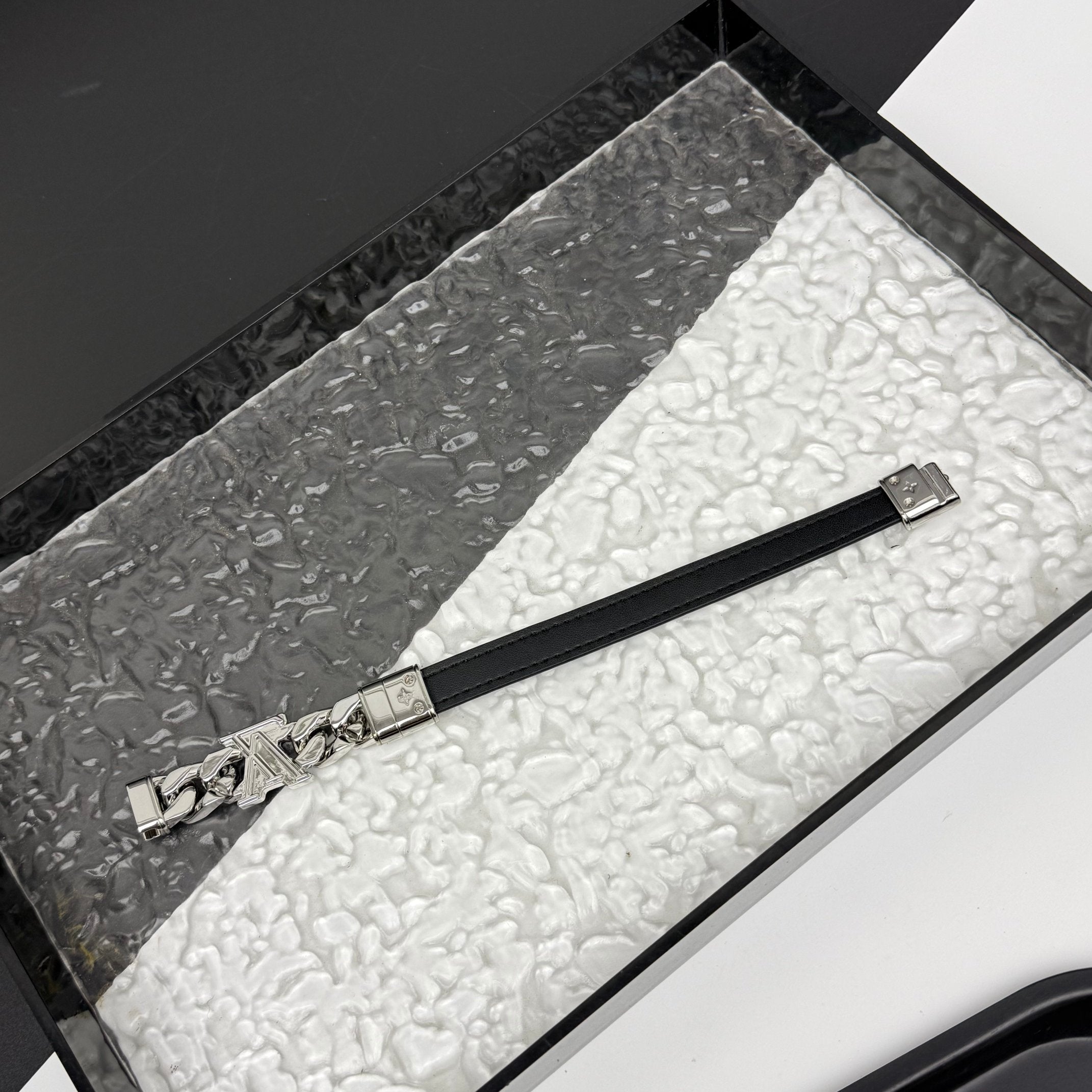 LuxluxHouse Best Quality Accessories Bracelet Louis Vuitton