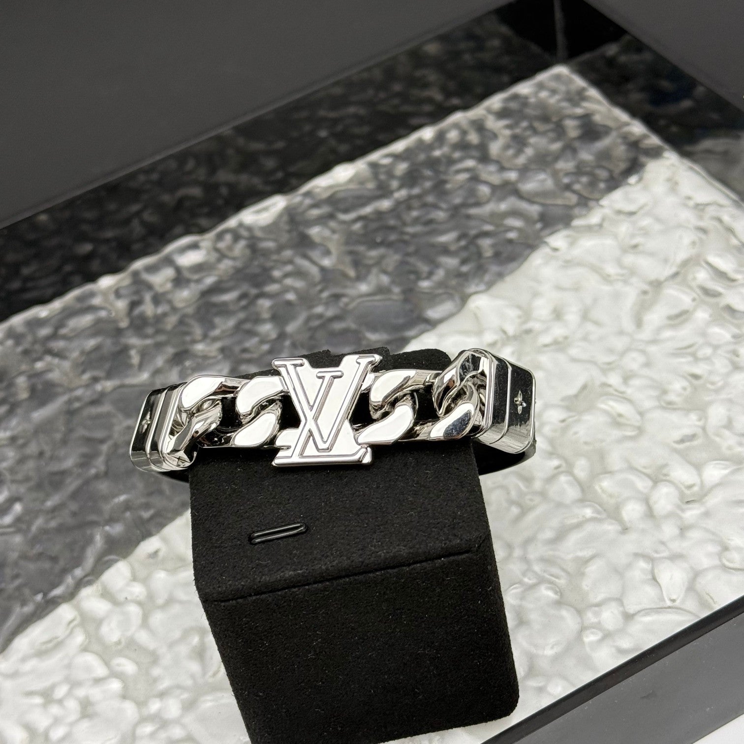 LuxluxHouse Best Quality Accessories Bracelet Louis Vuitton