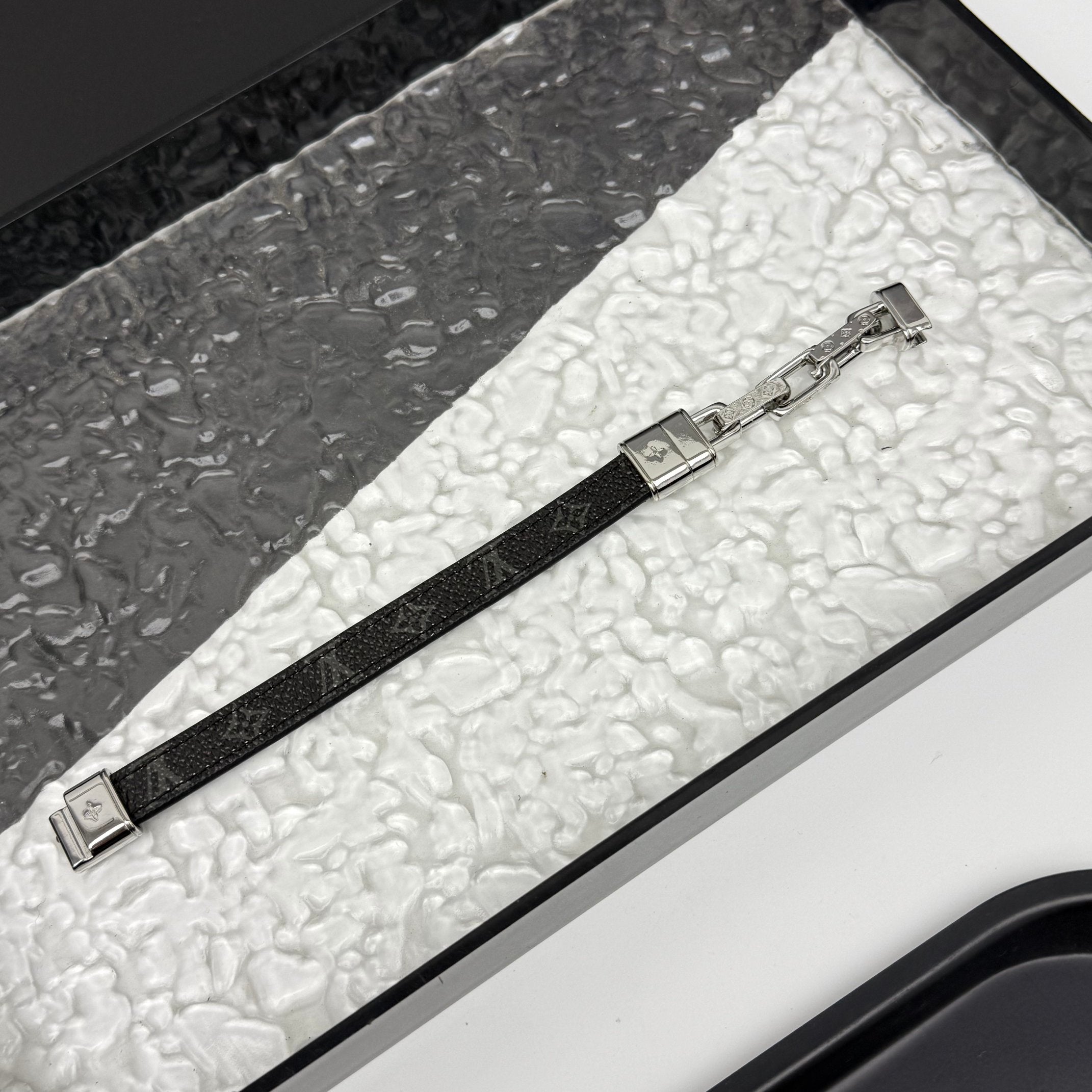 LuxluxHouse Best Quality Accessories Bracelet Louis Vuitton