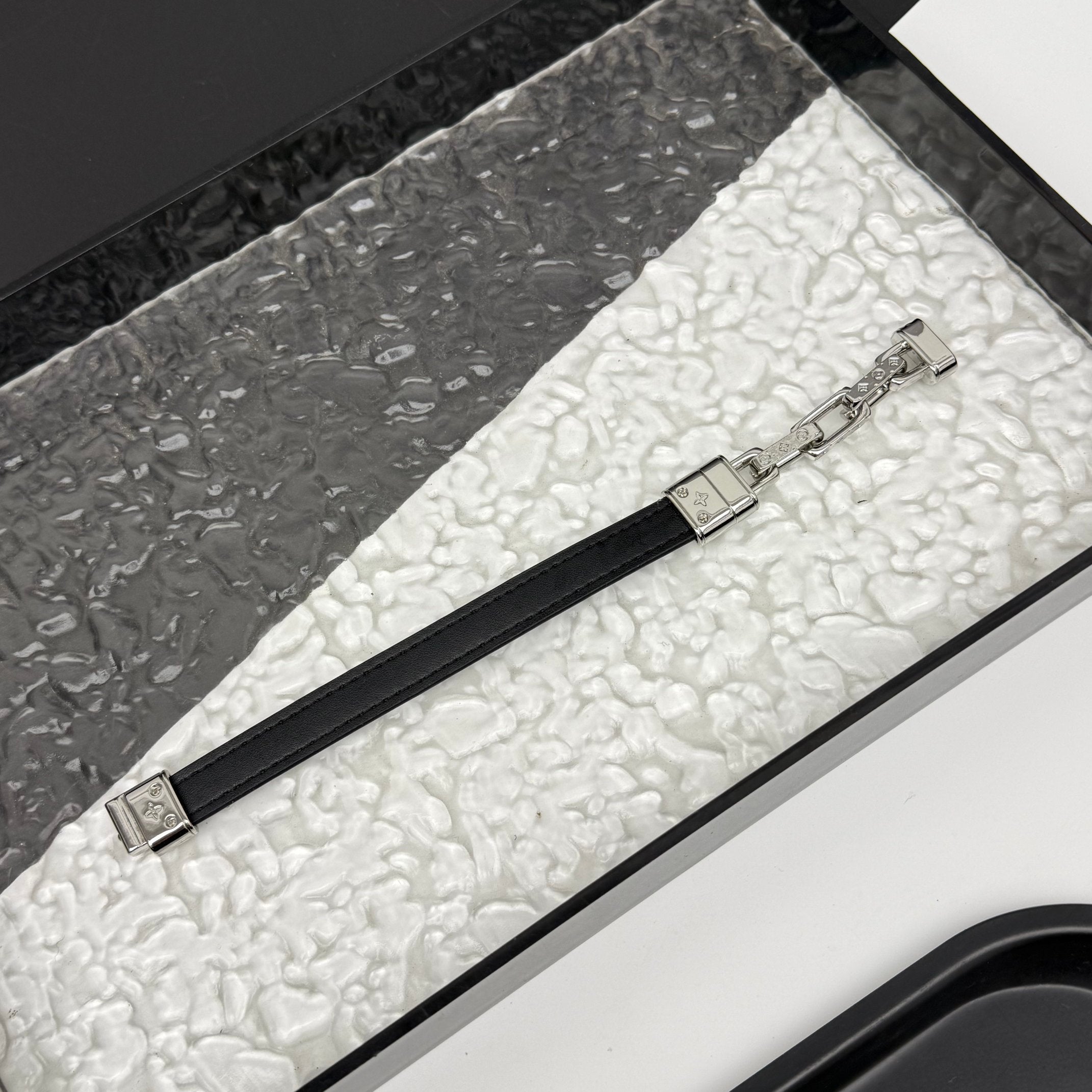 LuxluxHouse Best Quality Accessories Bracelet Louis Vuitton