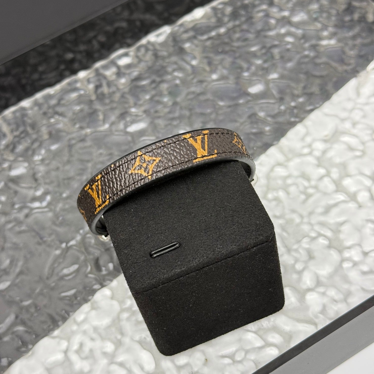 LuxluxHouse Best Quality Accessories Bracelet Louis Vuitton