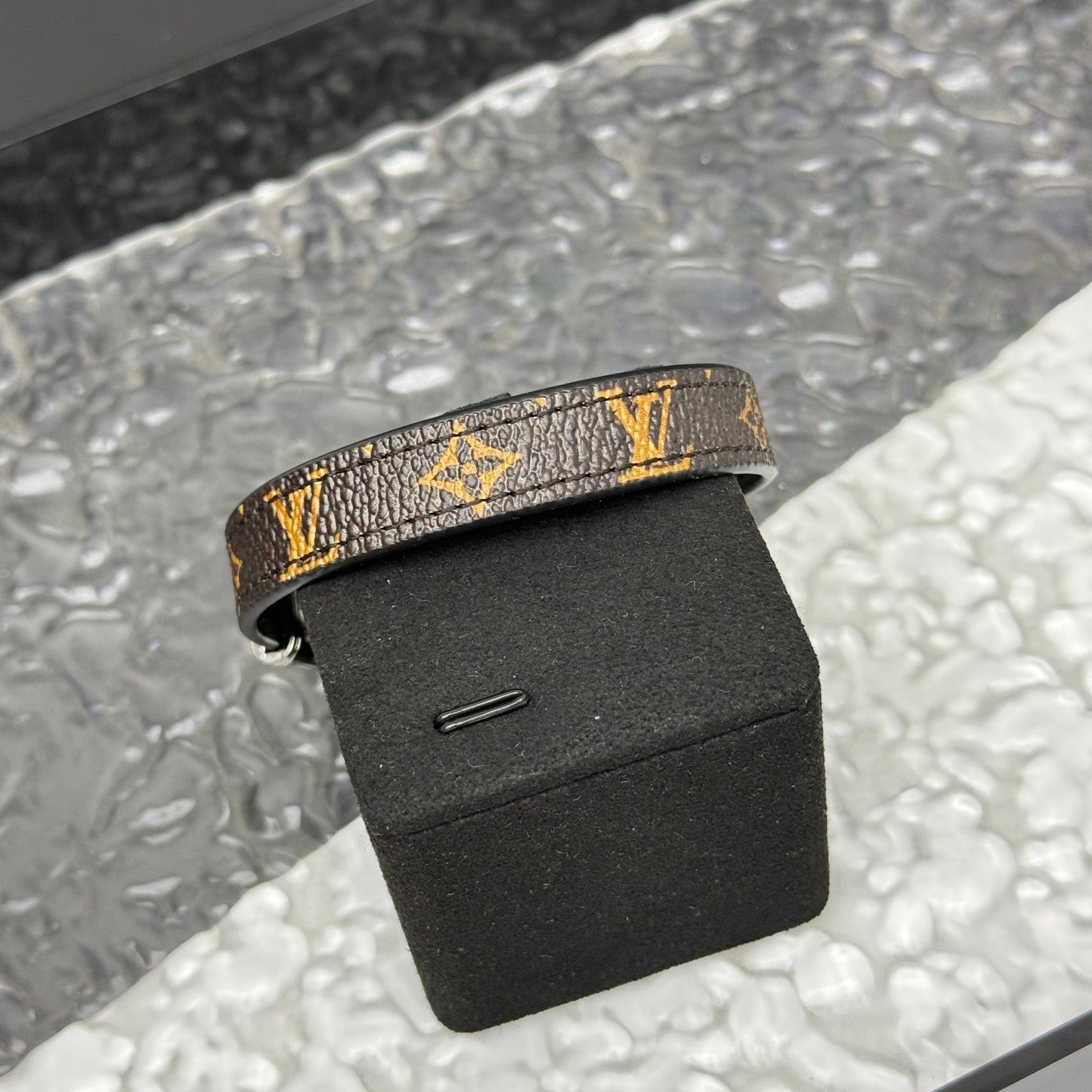 LuxluxHouse Best Quality Accessories Bracelet Louis Vuitton