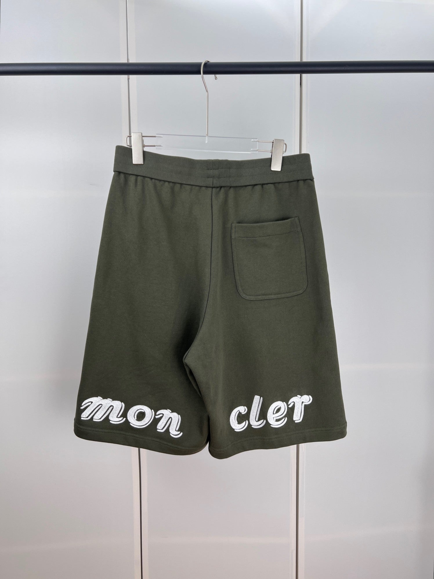 LuxluxHouse Best Quality Clothes Pants Moncler