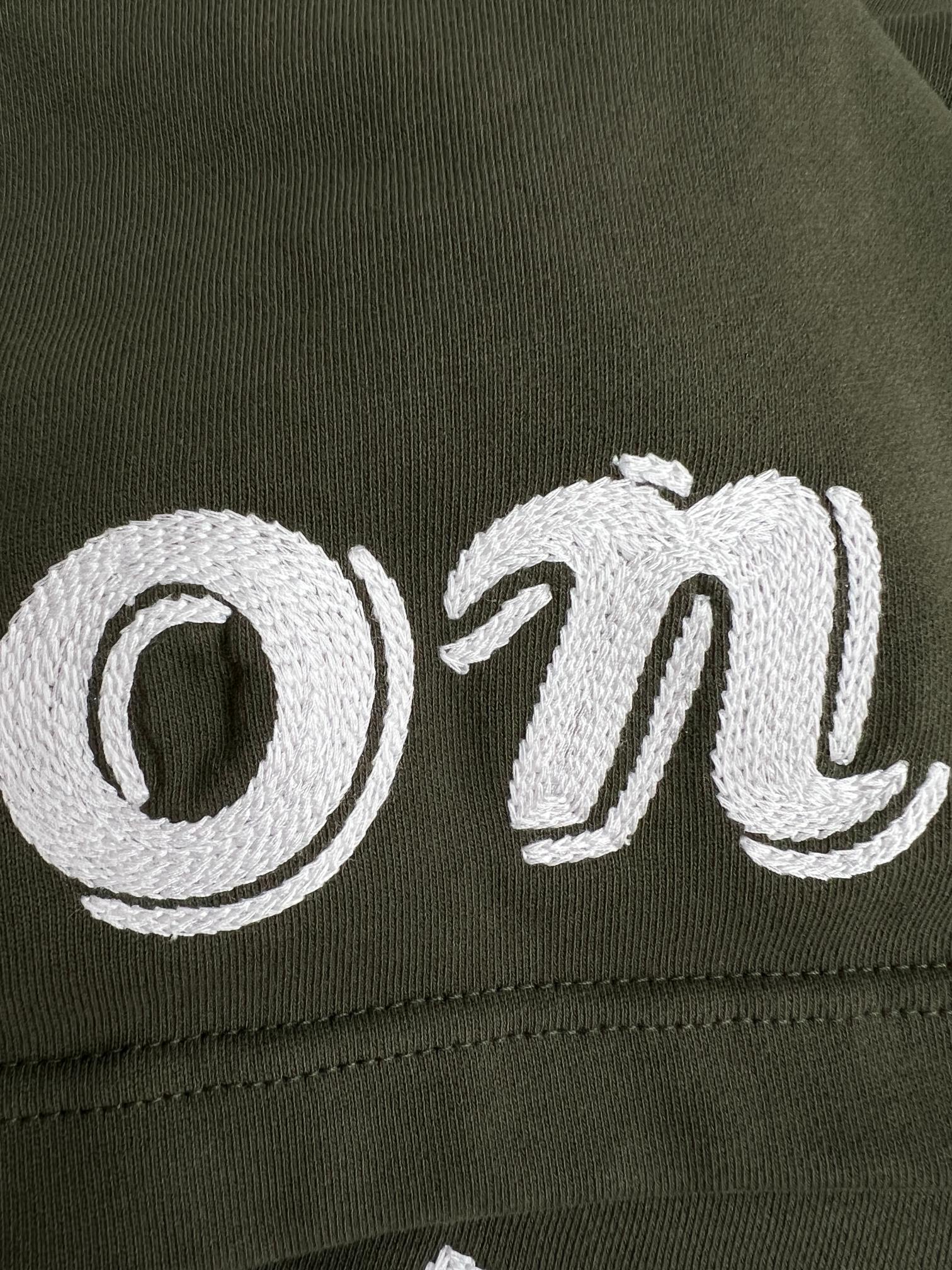 LuxluxHouse Best Quality Clothes Pants Moncler