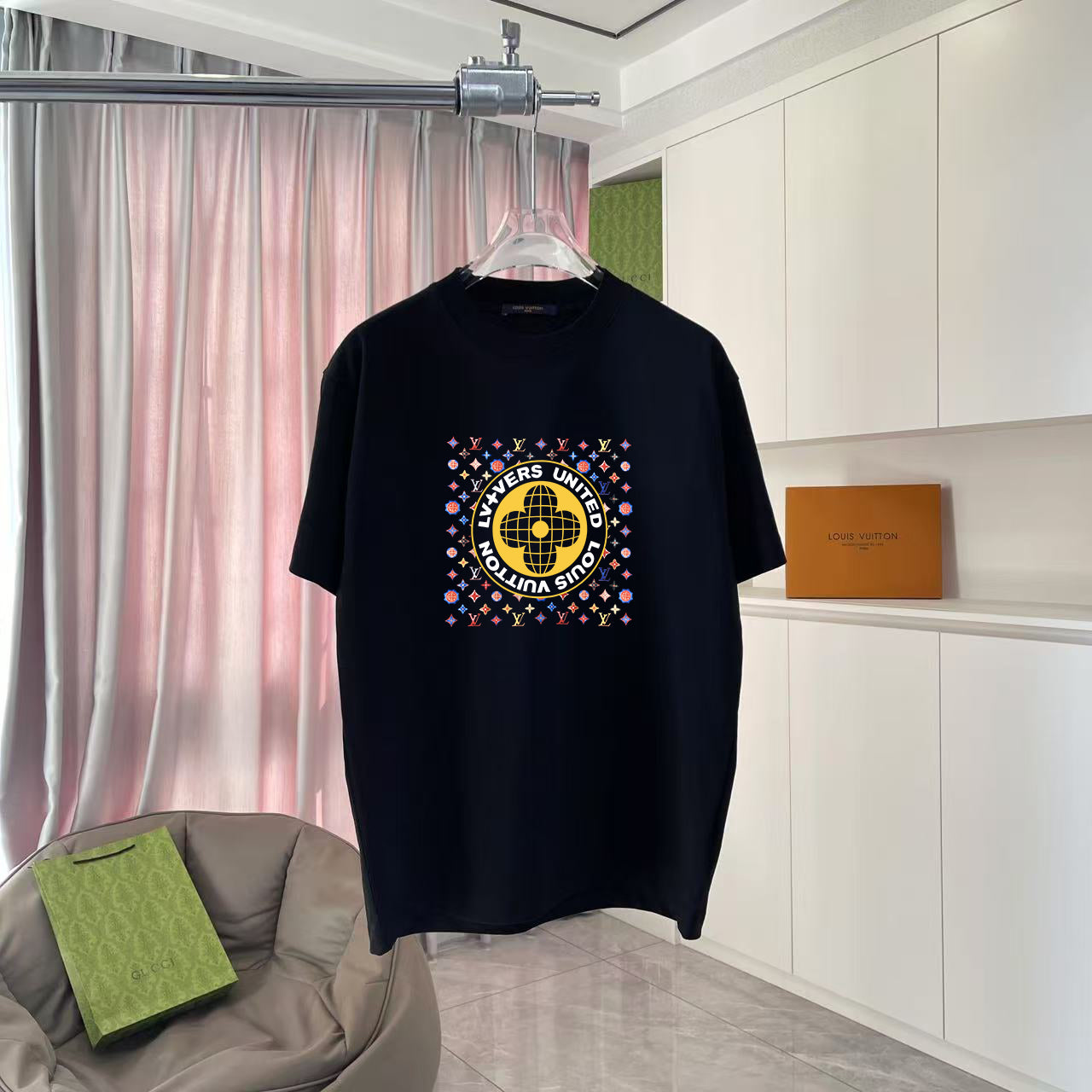 LuxluxHouse Best Quality Clothes T-shirt Louis Vuitton