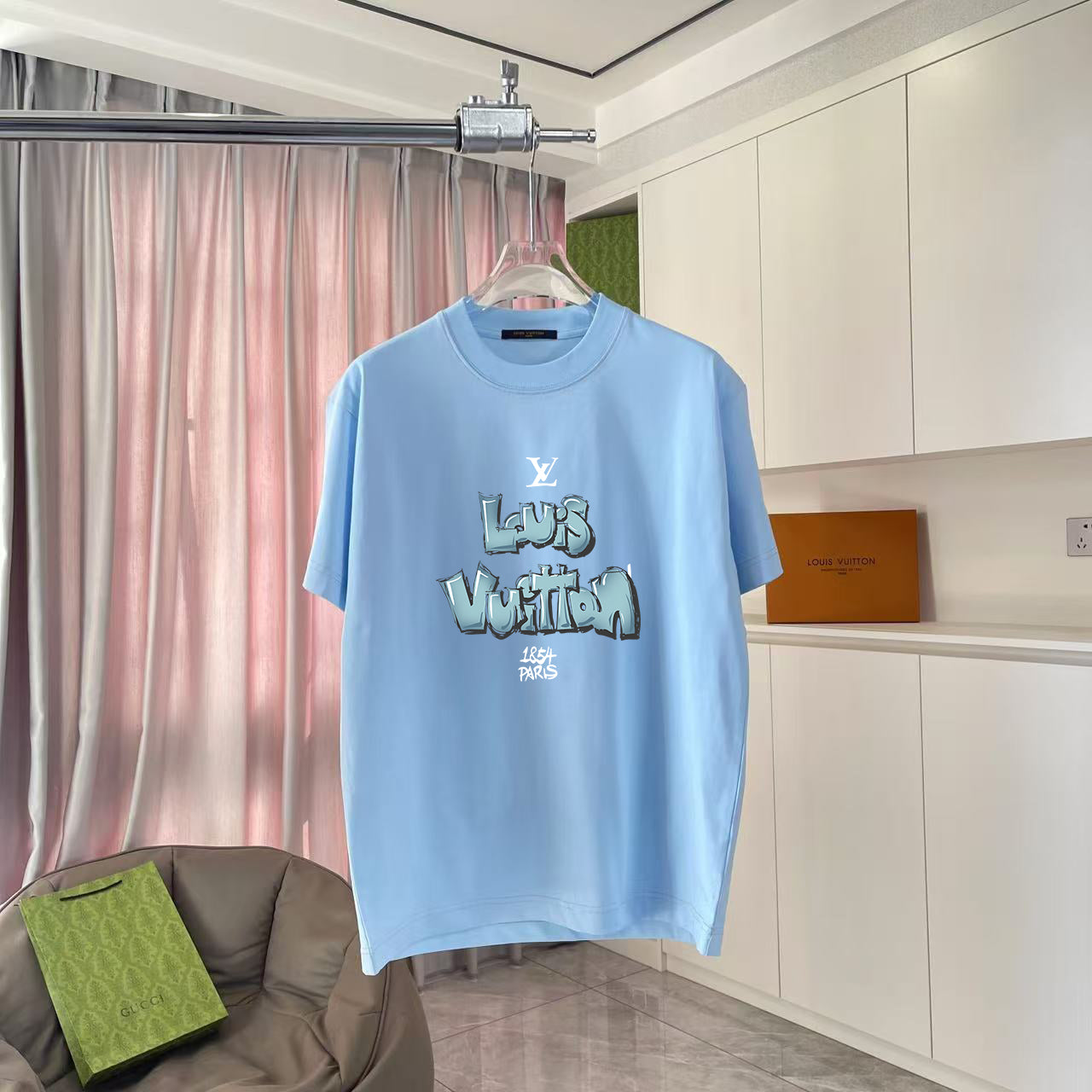 LuxluxHouse Best Quality Clothes T-shirt Louis Vuitton