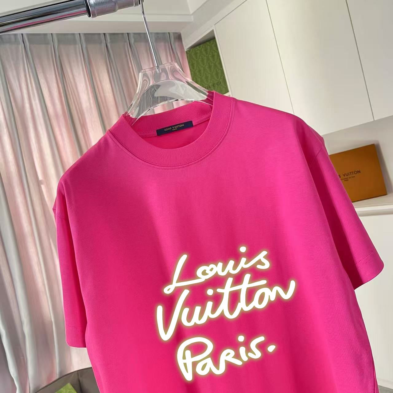 LuxluxHouse Best Quality Clothes T-shirt Louis Vuitton