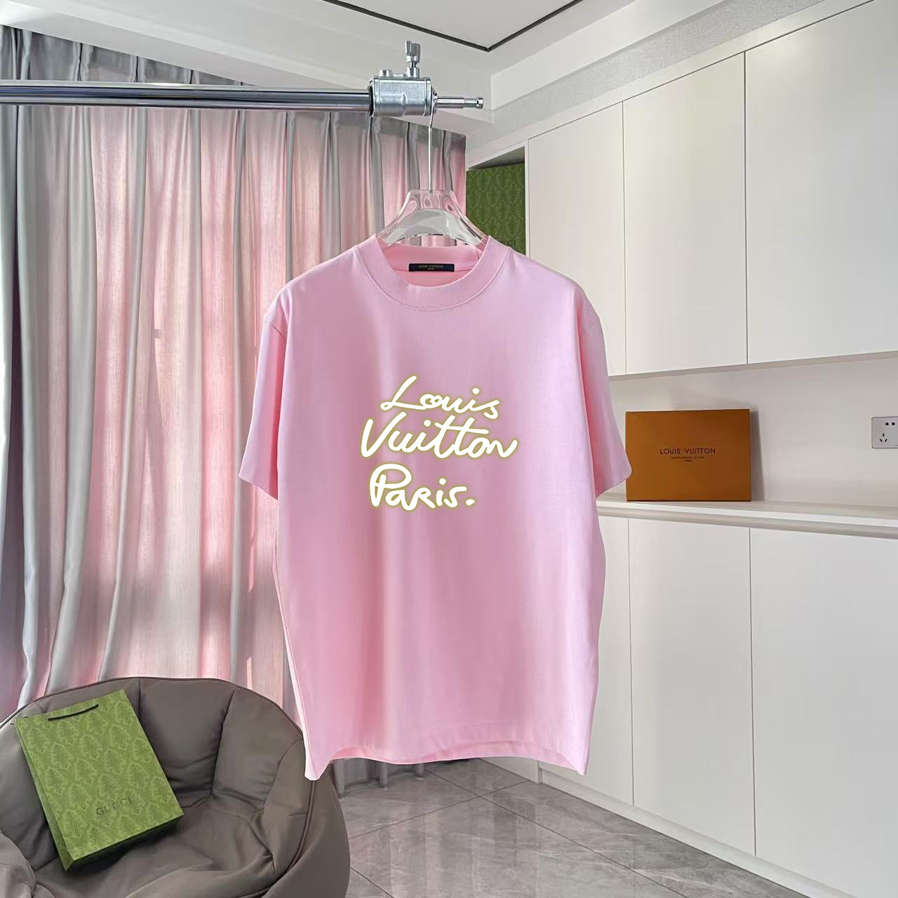 LuxluxHouse Best Quality Clothes T-shirt Louis Vuitton
