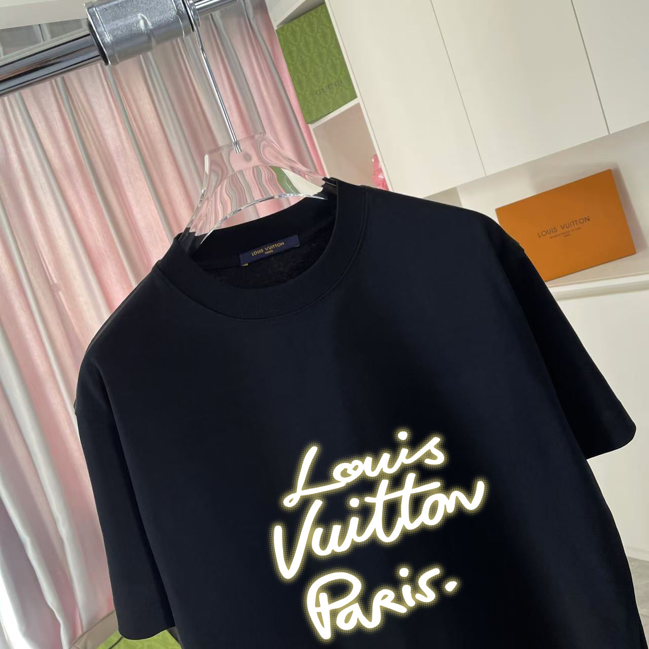 LuxluxHouse Best Quality Clothes T-shirt Louis Vuitton