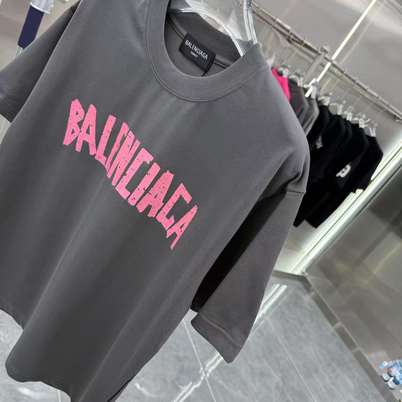 LuxluxHouse Best Quality Clothes Balenciaga T-shirt