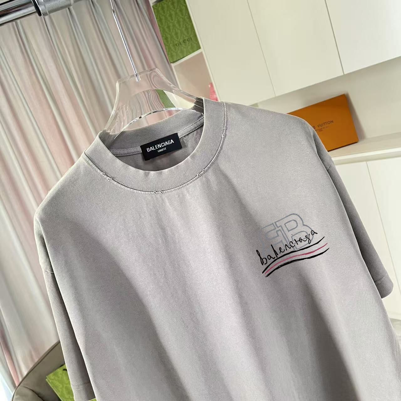 LuxluxHouse Best Quality Clothes Balenciaga T-shirt