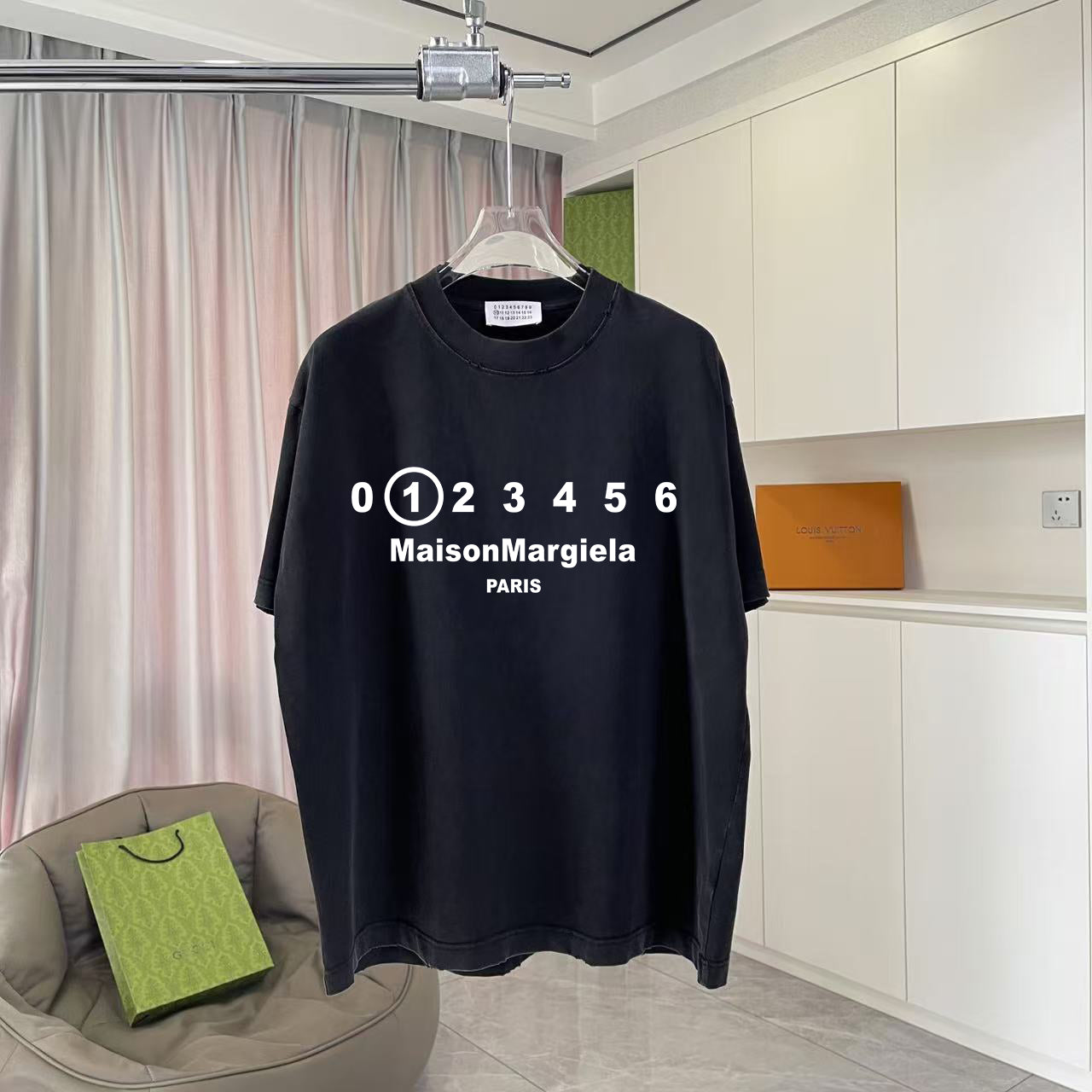 LuxluxHouse Best Quality Clothes T-shirt Chanel & Maison Margiela