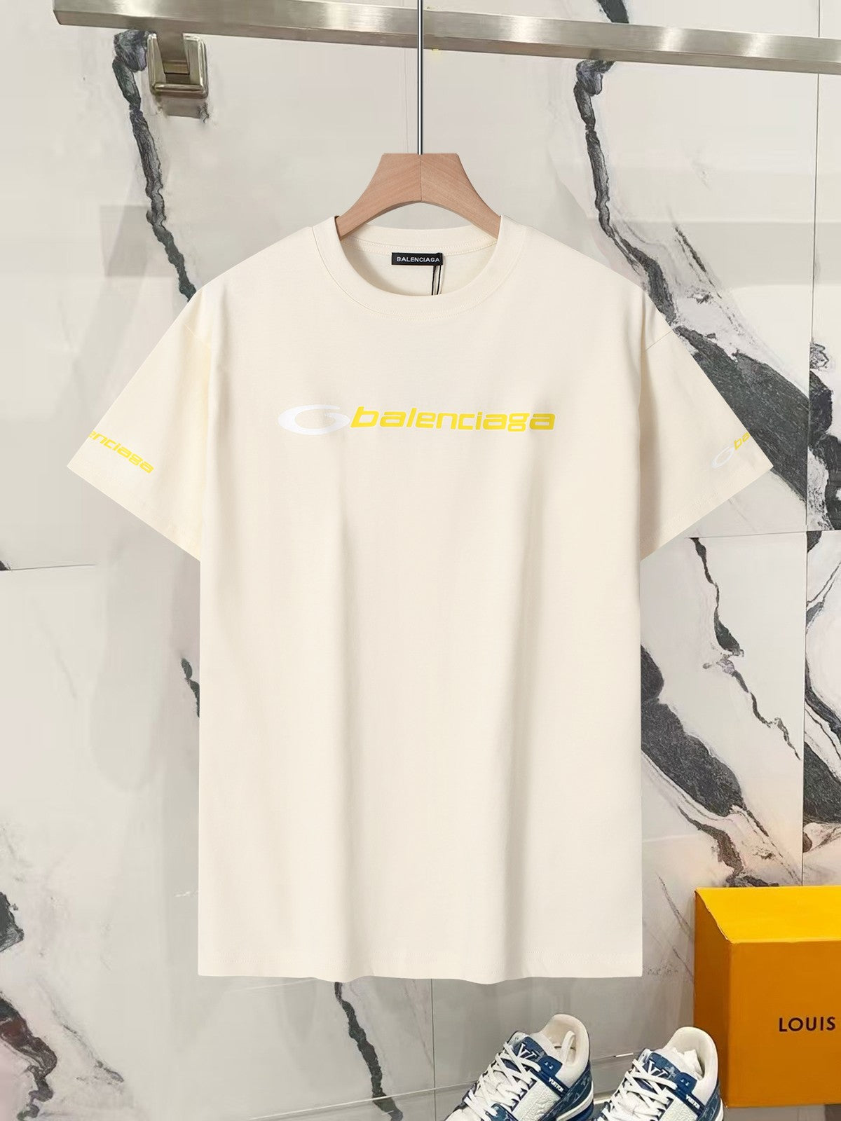 LuxluxHouse Best Quality Clothes Balenciaga T-shirt