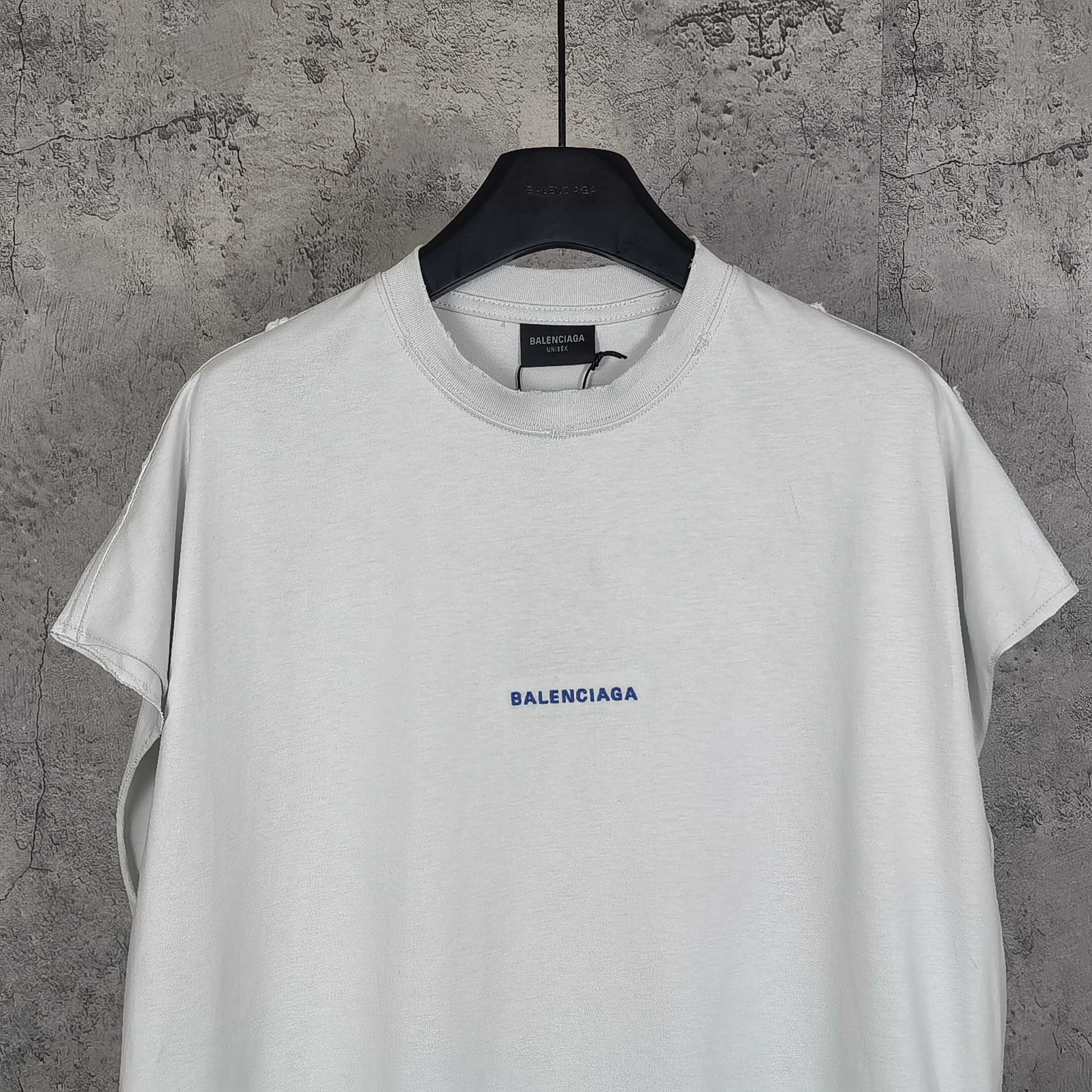 LuxluxHouse Best Quality Clothes Balenciaga T-shirt
