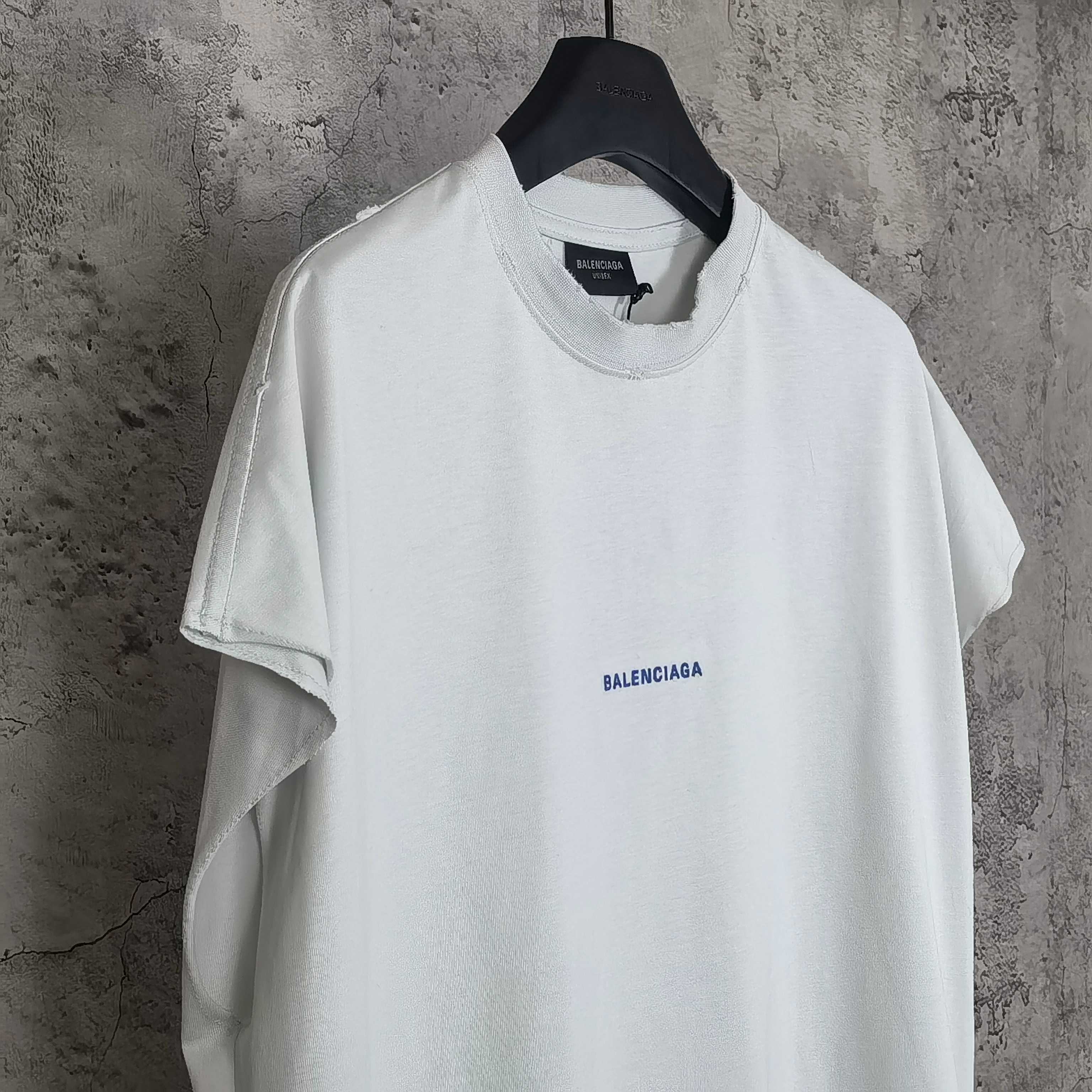 LuxluxHouse Best Quality Clothes Balenciaga T-shirt