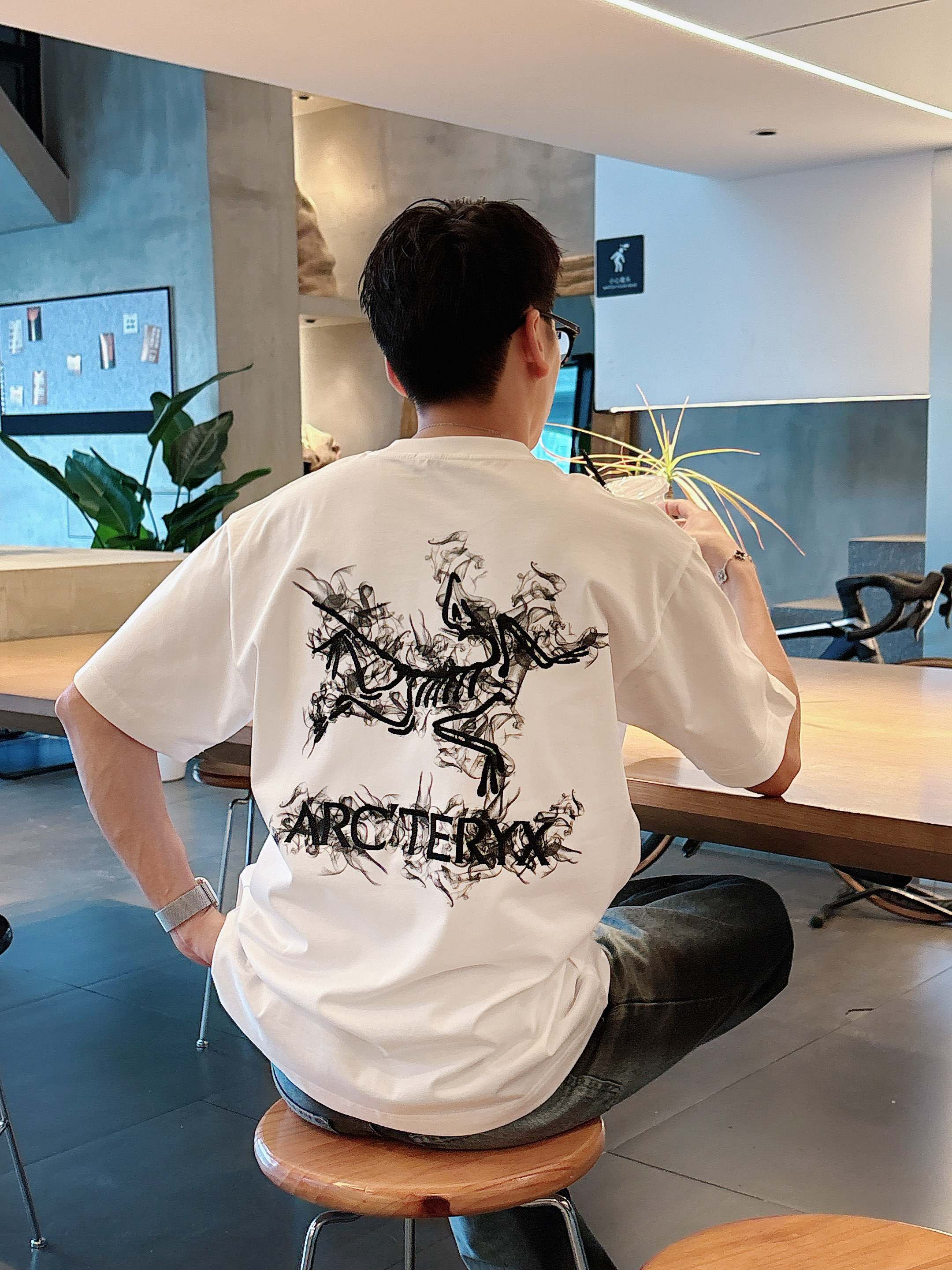 LuxluxHouse Best Quality Clothes T-shirt Arcteryx