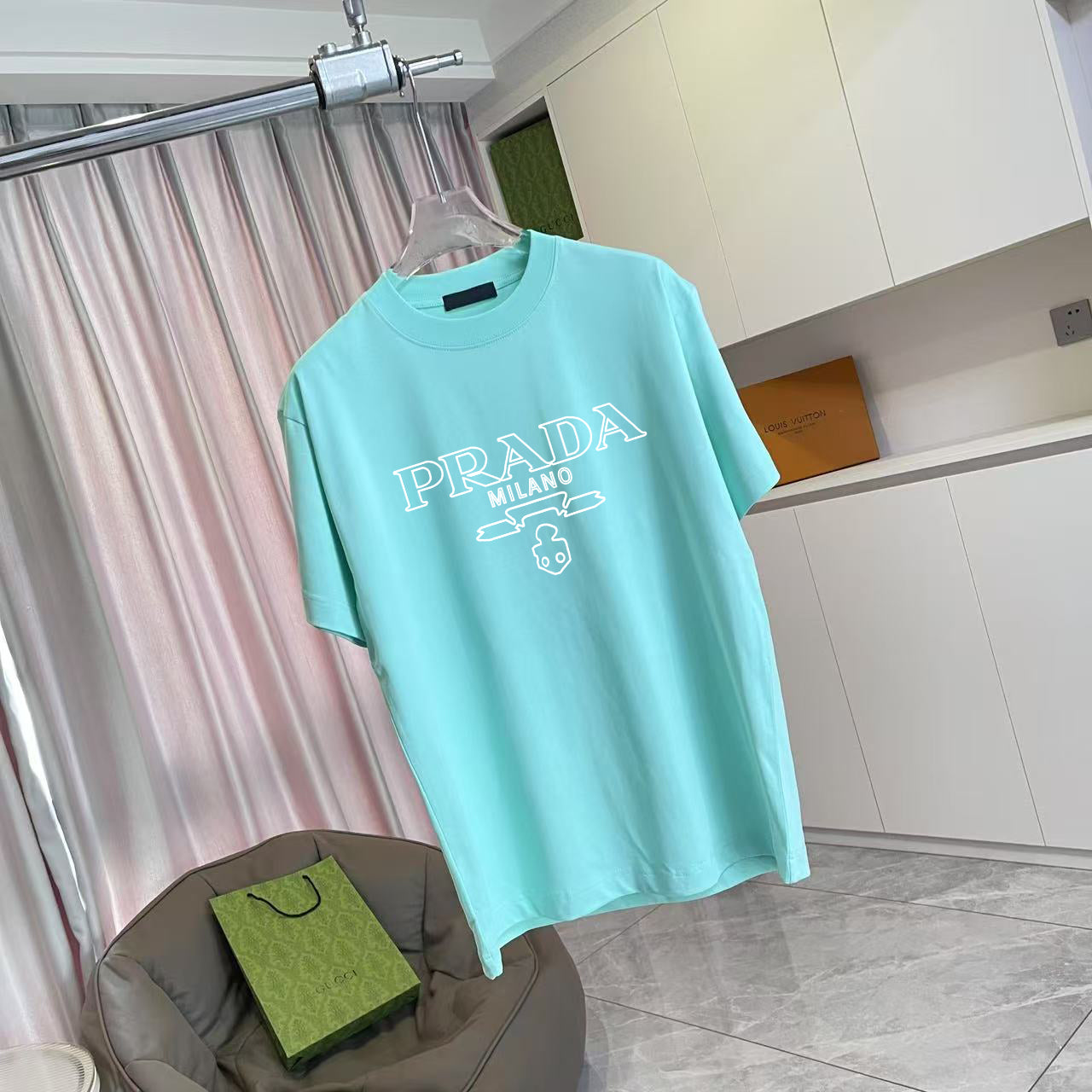 LuxluxHouse Best Quality Clothes T-shirt Prada