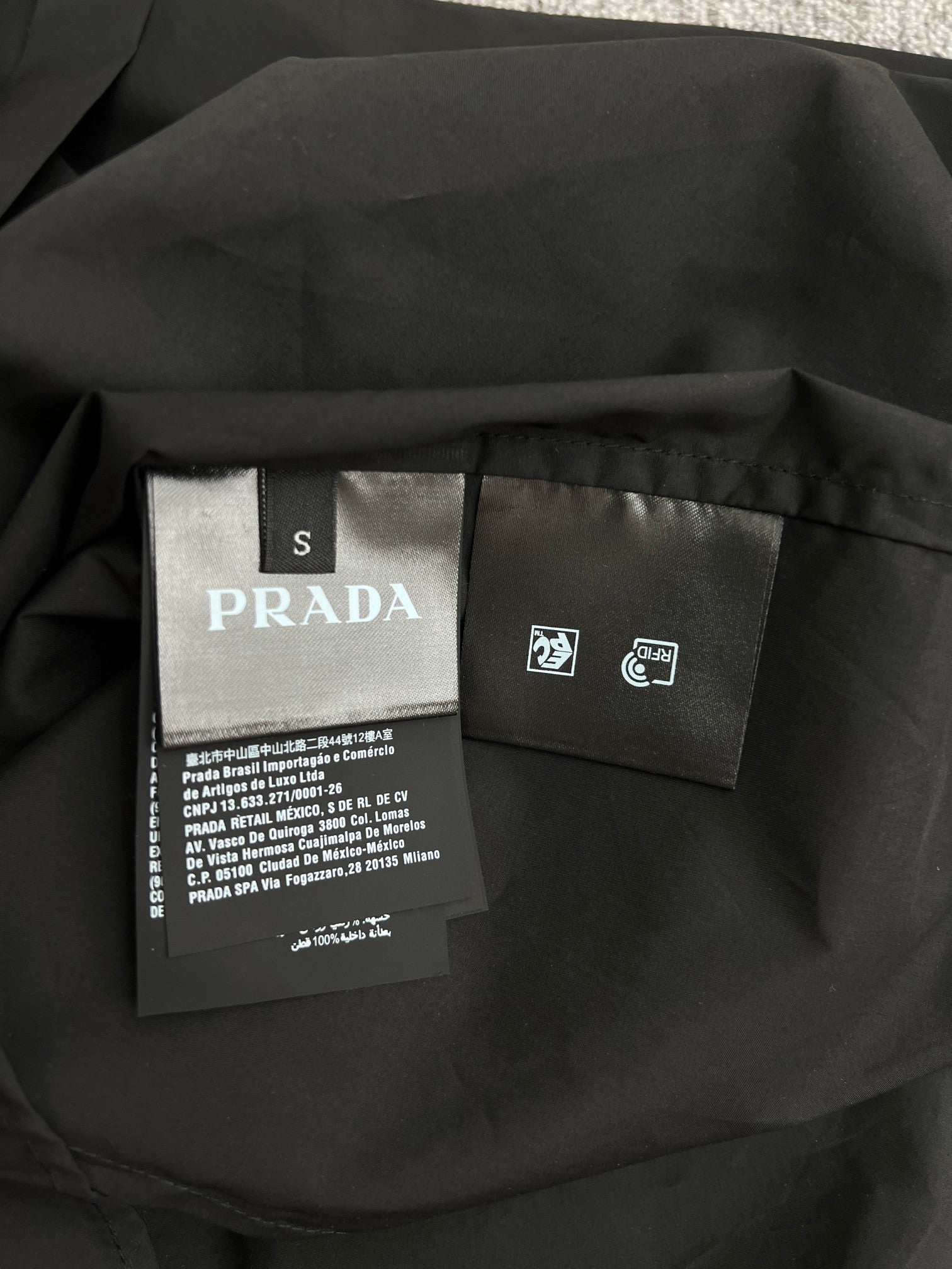 LuxluxHouse Best Quality Clothes Shirts&Polo Prada