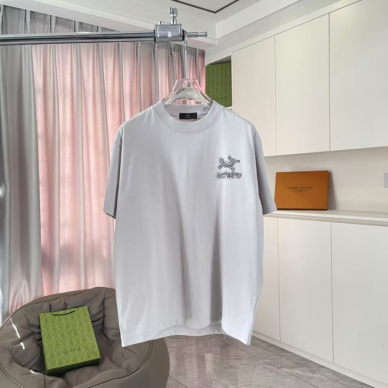LuxluxHouse Best Quality Clothes T-shirt Arcteryx