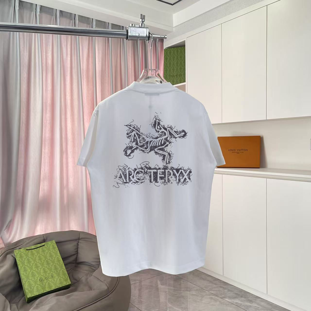 LuxluxHouse Best Quality Clothes T-shirt Arcteryx