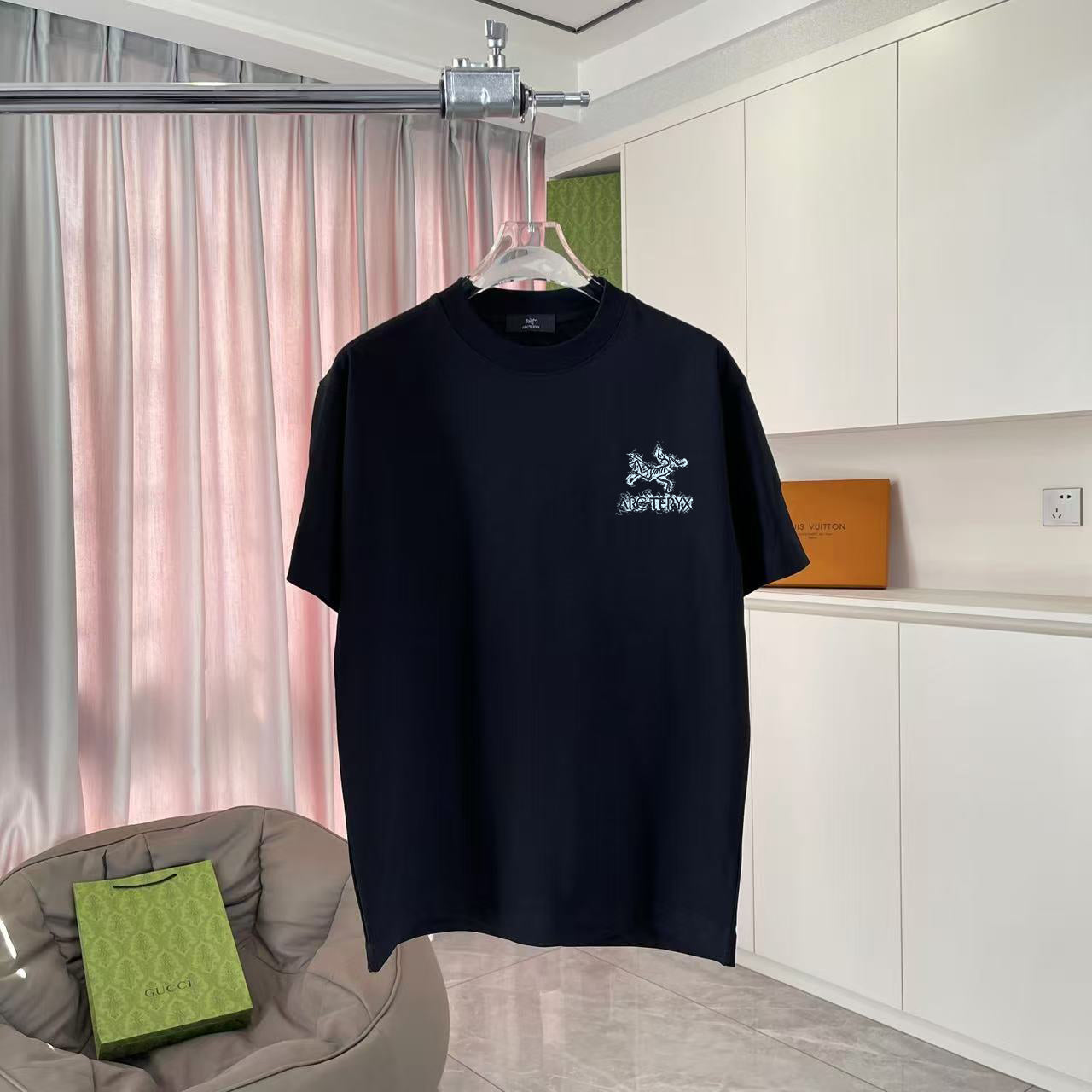 LuxluxHouse Best Quality Clothes T-shirt Arcteryx