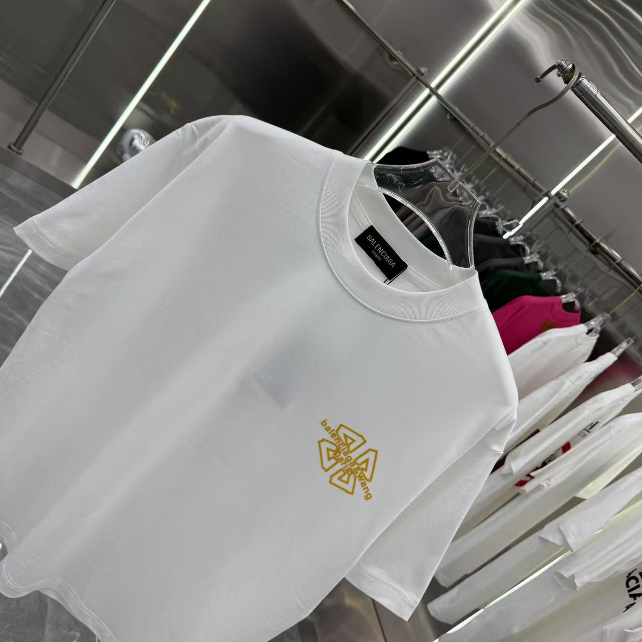 LuxluxHouse Best Quality Clothes Balenciaga T-shirt