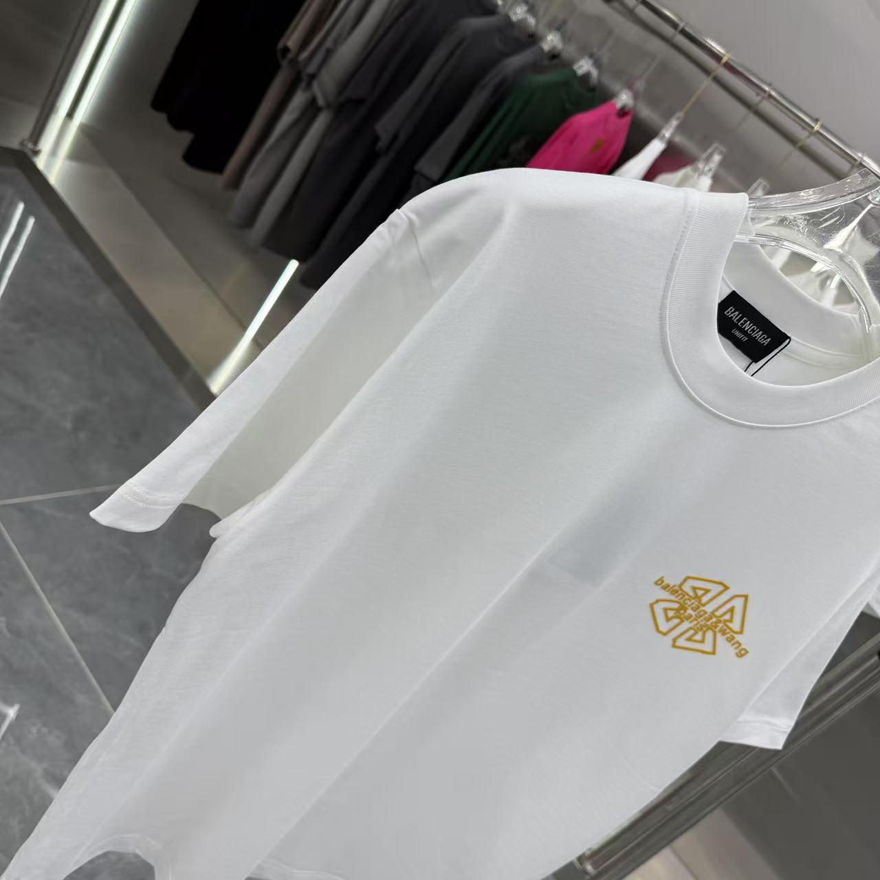 LuxluxHouse Best Quality Clothes Balenciaga T-shirt