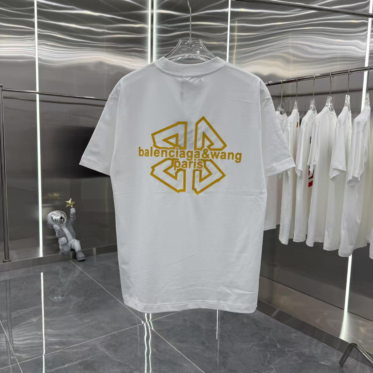 LuxluxHouse Best Quality Clothes Balenciaga T-shirt