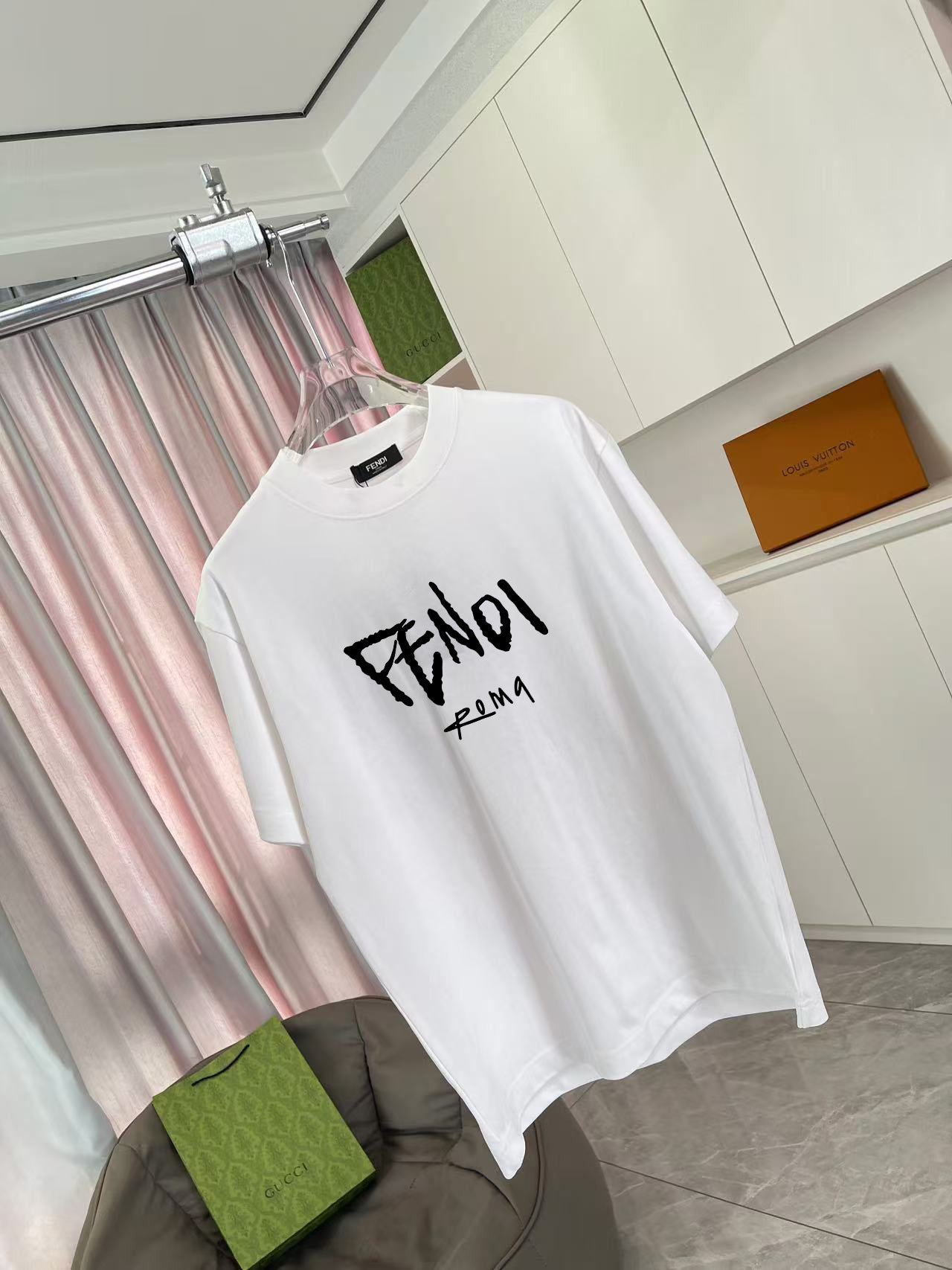 LuxluxHouse Best Quality Clothes Fendi T-shirt
