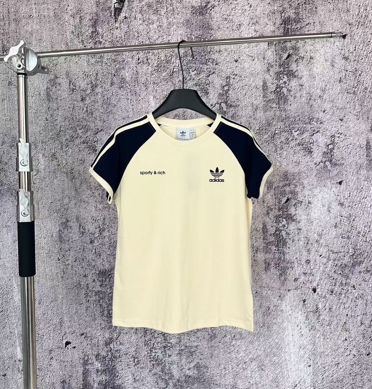 LuxluxHouse Best Quality Clothes Nike & Adidas T-shirt
