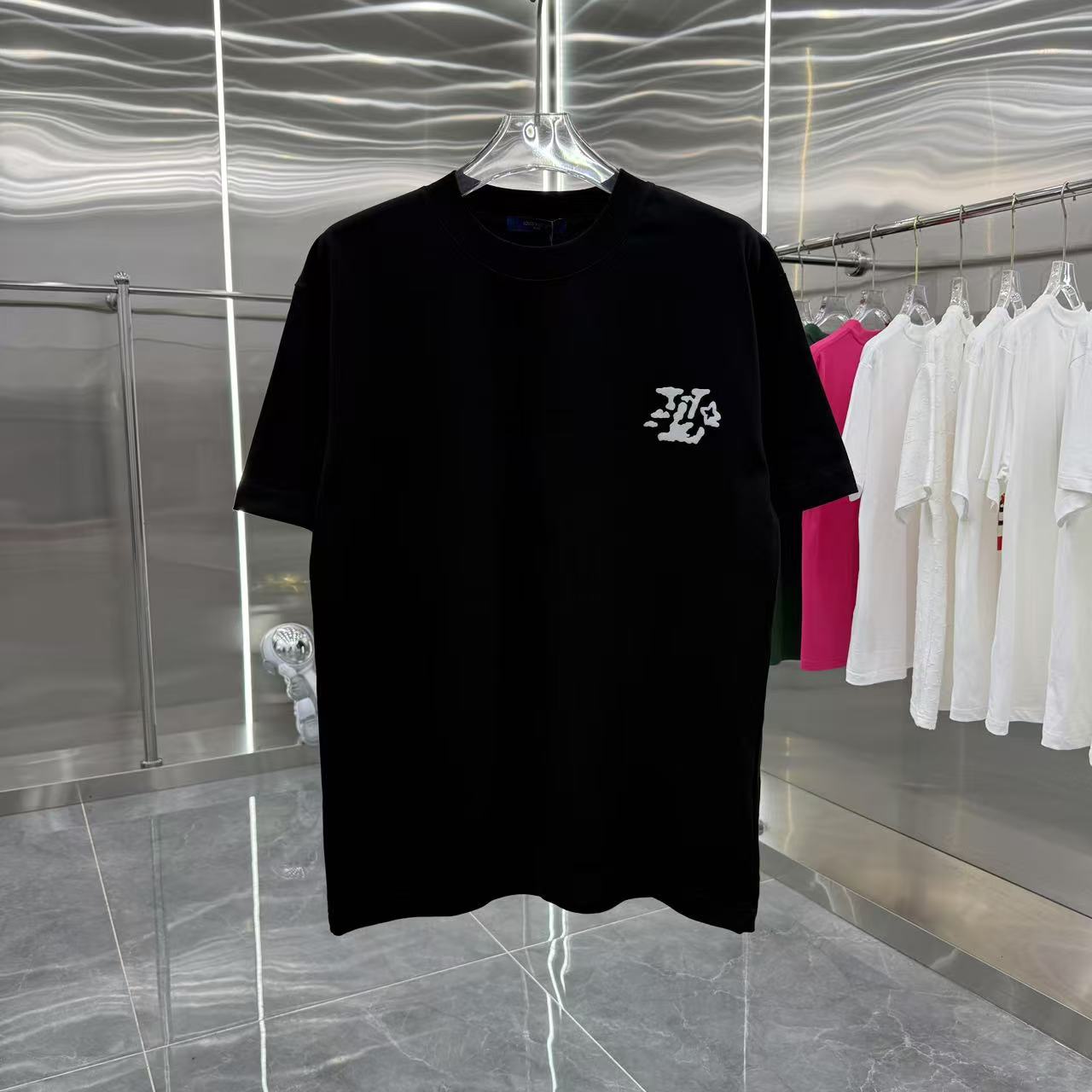LuxluxHouse Best Quality Clothes T-shirt Louis Vuitton