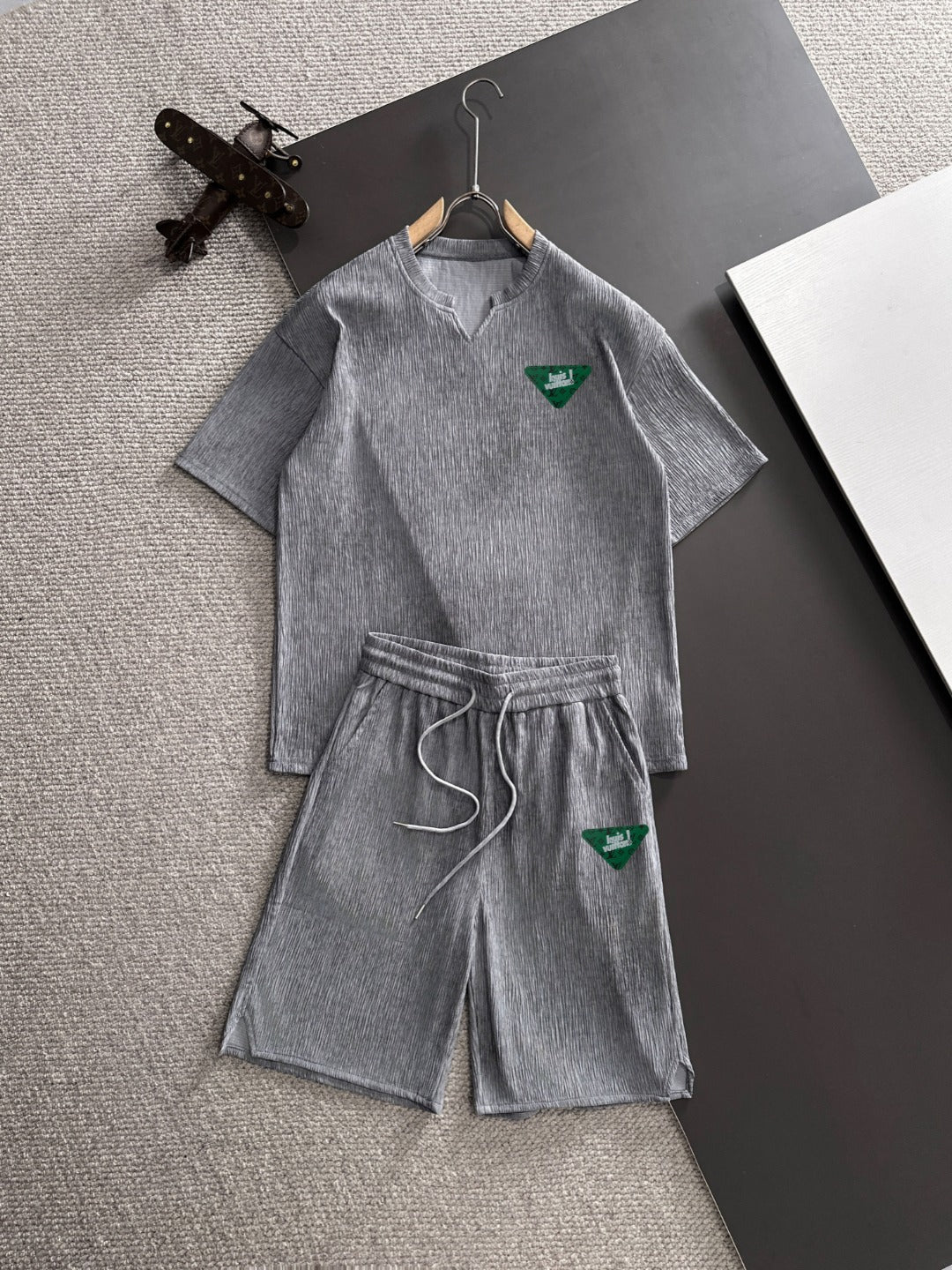 LuxluxHouse Best Quality Clothes T-shirt Louis Vuitton