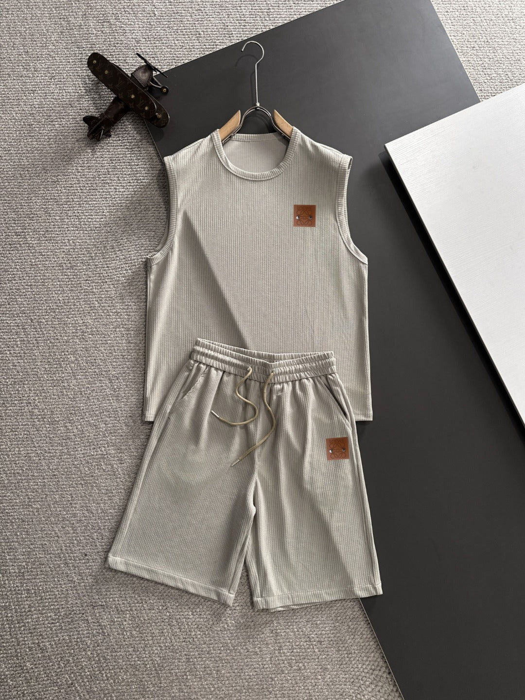 LuxluxHouse Best Quality Clothes T-shirt Loewe