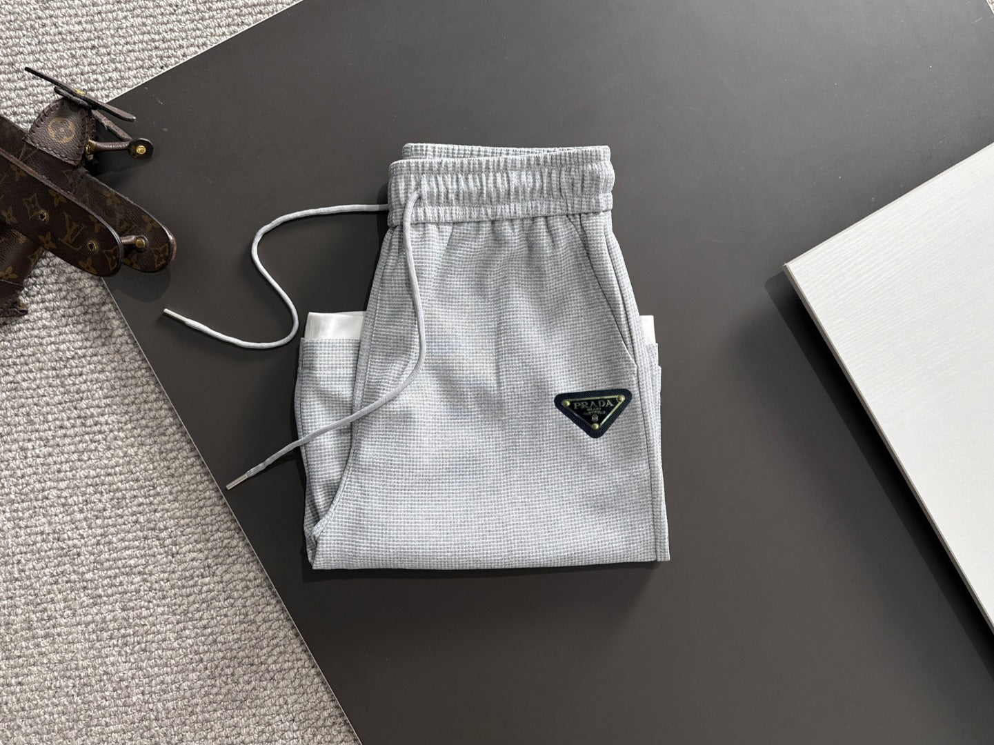 LuxluxHouse Best Quality Clothes T-shirt Prada