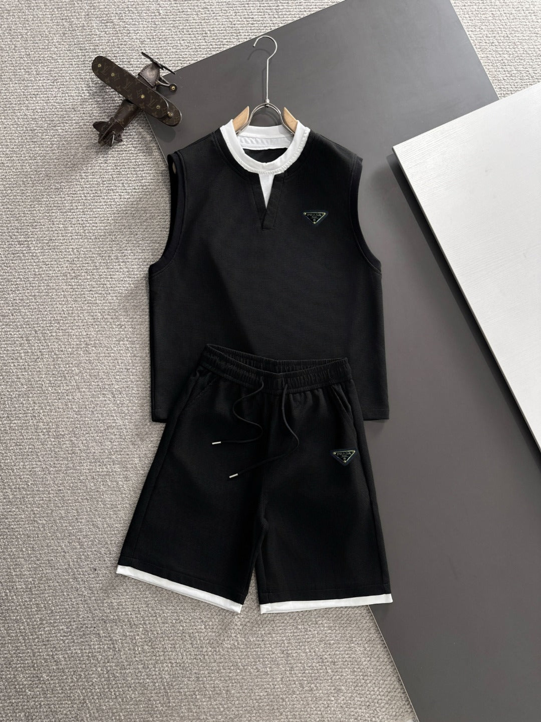 LuxluxHouse Best Quality Clothes T-shirt Prada