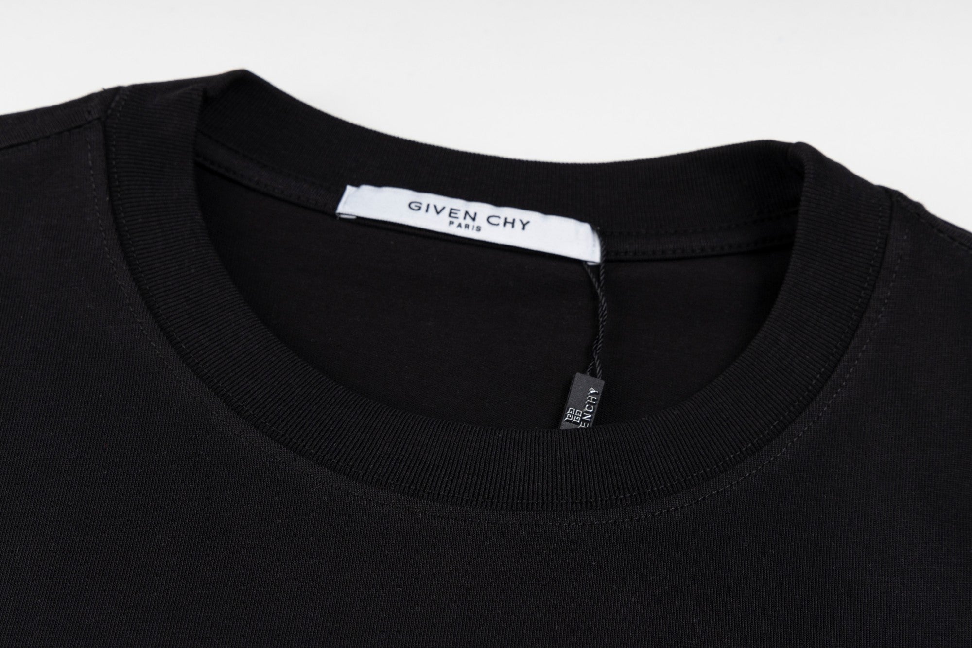 LuxluxHouse Best Quality Clothes Givenchy T-shirt