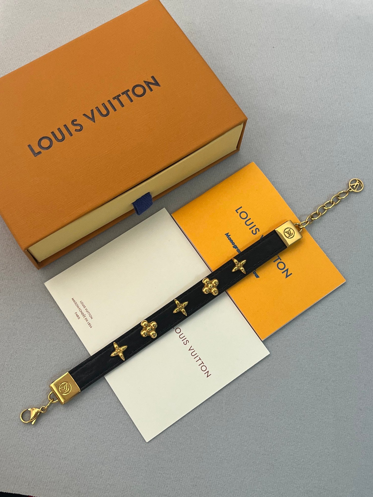 LuxluxHouse Best Quality Accessories Bracelet Louis Vuitton