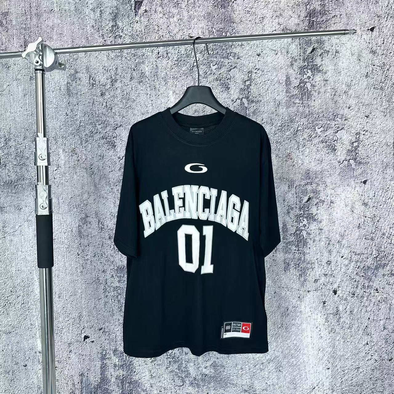 LuxluxHouse Best Quality Clothes Balenciaga T-shirt