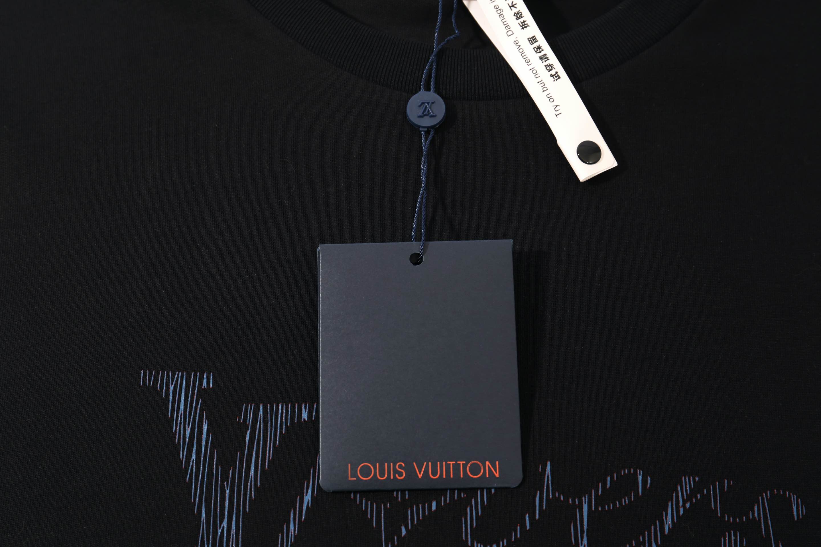 LuxluxHouse Best Quality Clothes T-shirt Louis Vuitton